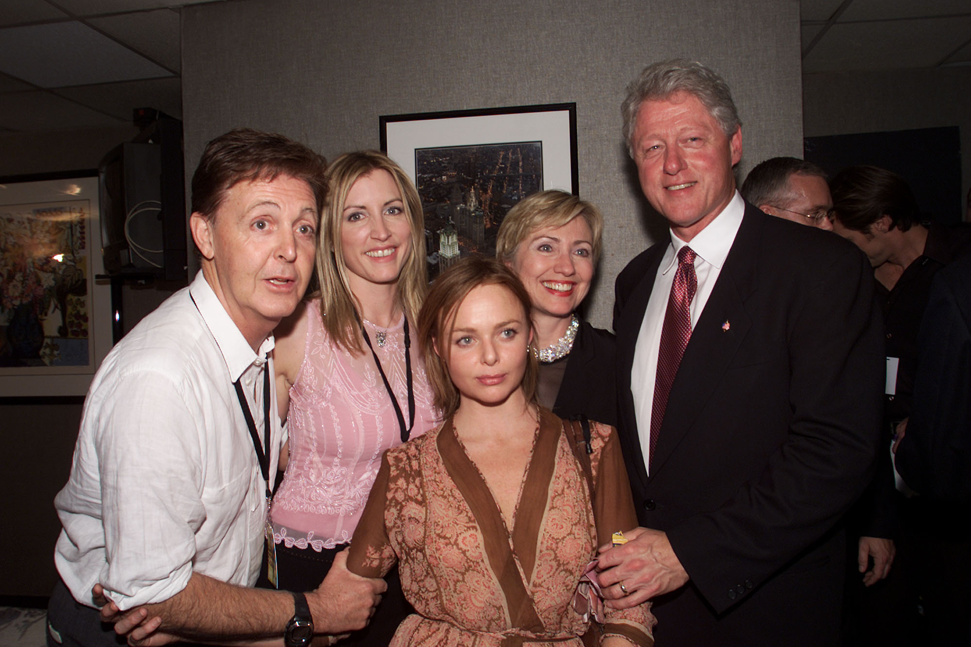 Paul McCartney, Heather Mills, Stella McCartney y Hillary y Bill Clinton en el Concierto por Nueva York en Nueva York el 20 de octubre de 2001 | Foto: Getty Images