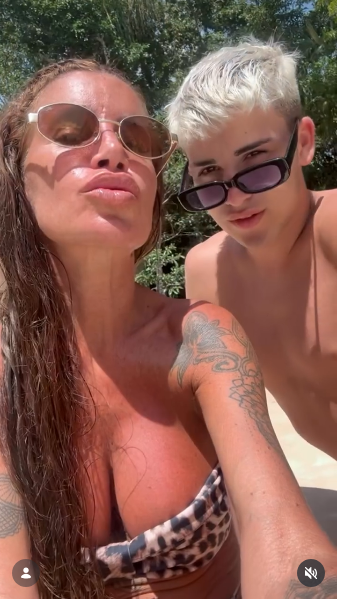 Florencia Peña compartió fotografías familiares junto a su hijo Juan Otero para celebrar su cumpleaños número 18 | Fuente: Instagram/flor_de_p