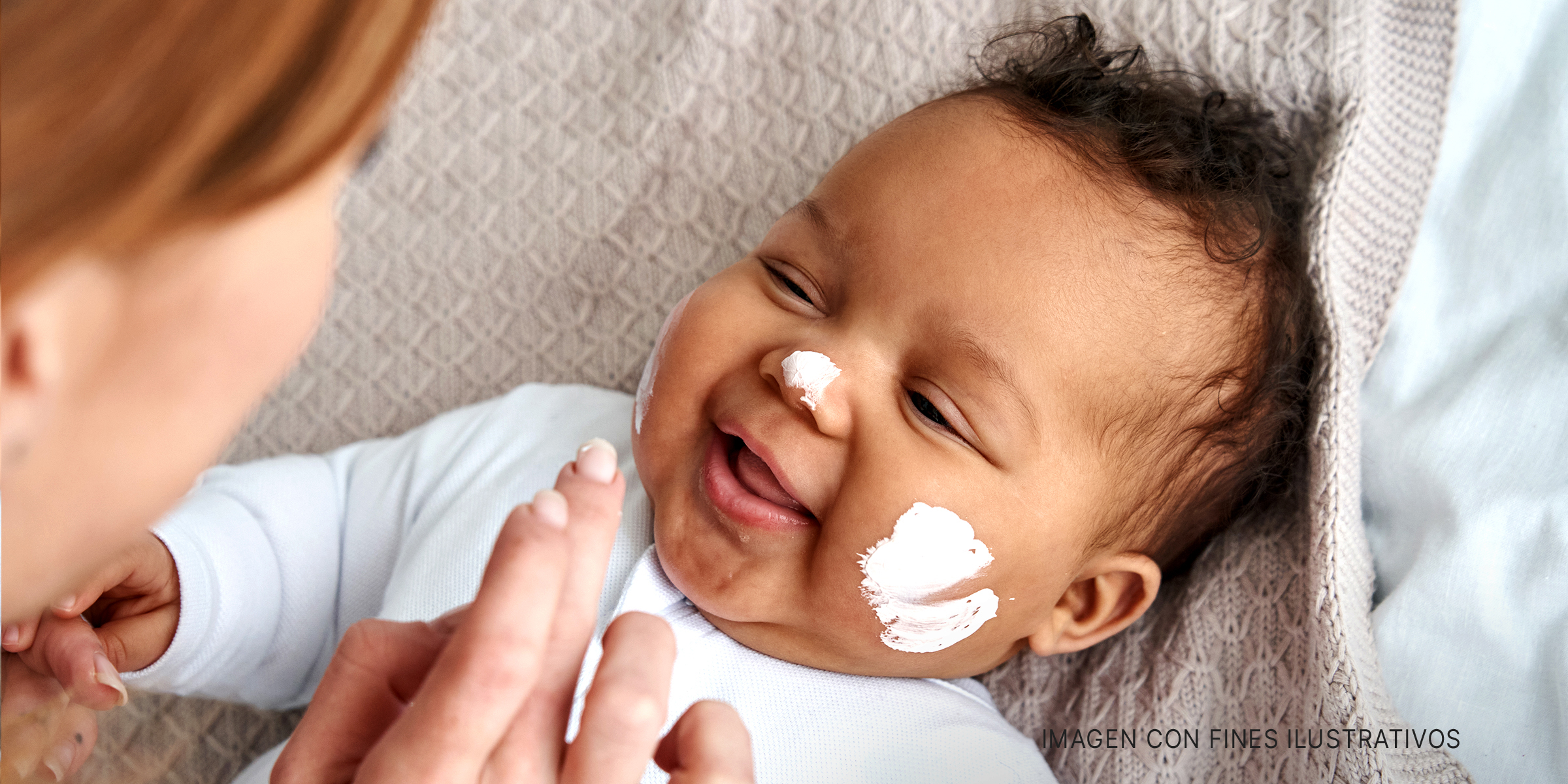 Bebé y su mamá | Foto: Shutterstock