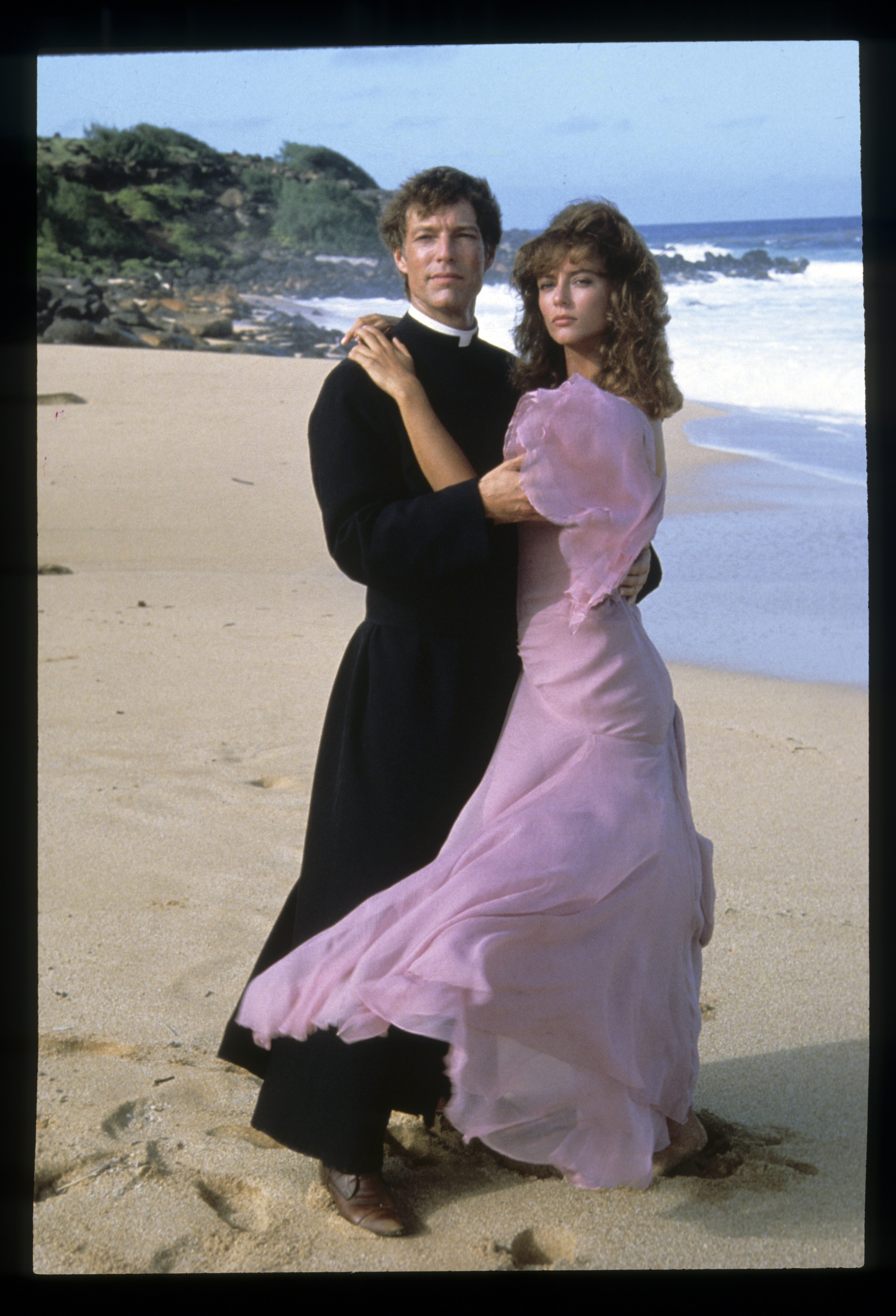 Rachel Ward en el plató de "El pájaro espino" el 30 de marzo de 1983 | Fuente: Getty Images