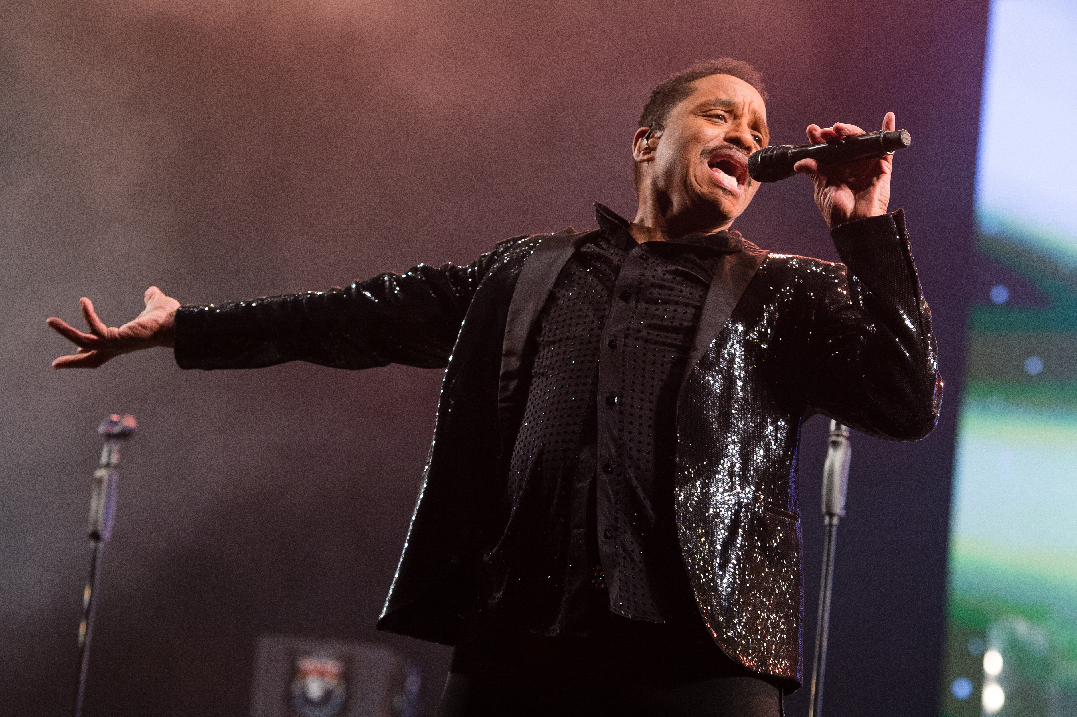 Marlon Jackson actuando en el tercer día del Festival de Glastonbury 2017 el 24 de junio en Inglaterra | Fuente: Getty Images