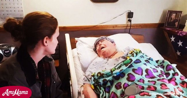 Enfermera usa día libre para dar conmovedor regalo a abuela moribunda