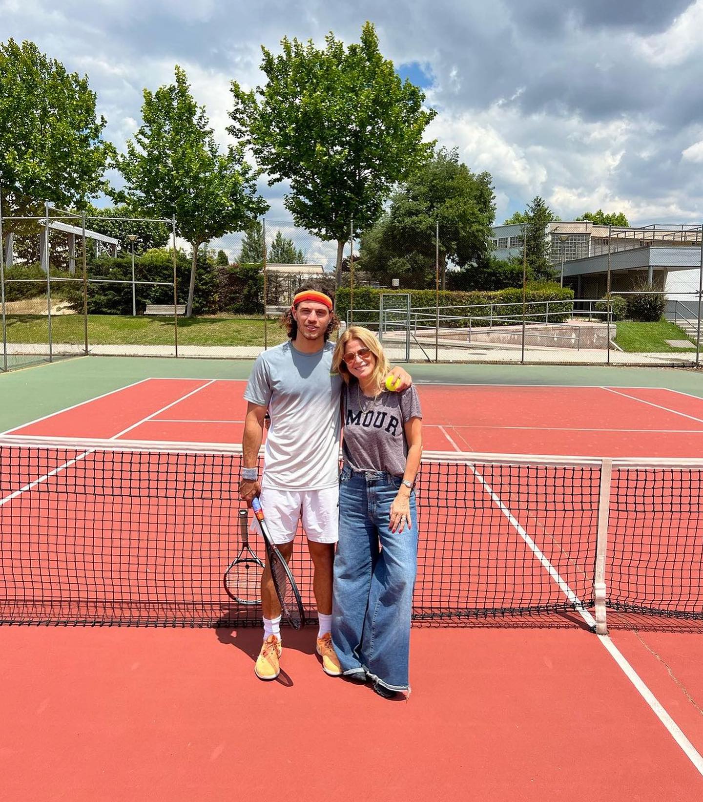 Gianmarco Battellini en la actualidad junto a su madre | Fuente: Instagram/flapalmiero