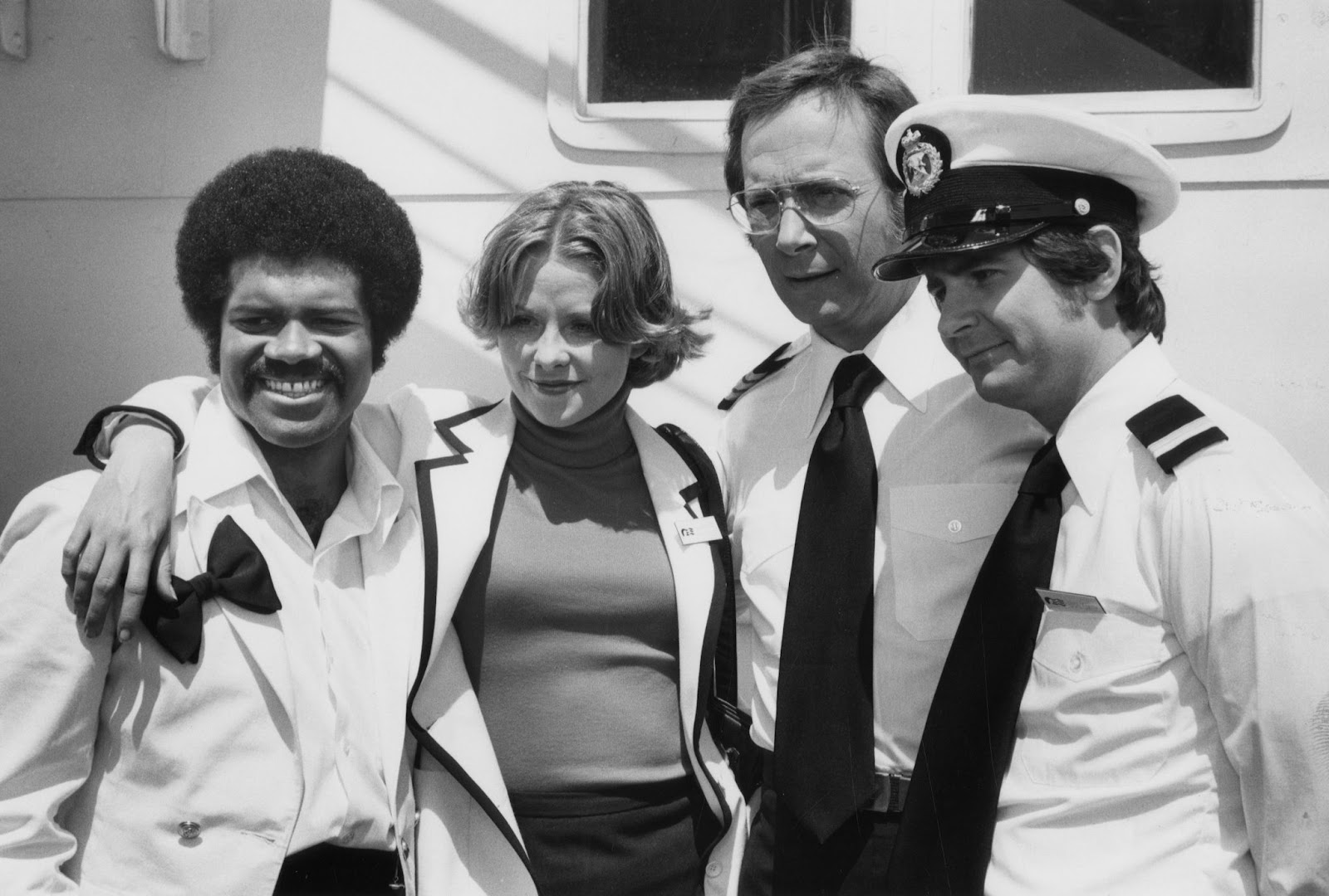 La actriz y el reparto de "The Love Boat", hacia 1977. | Fuente: Getty Images