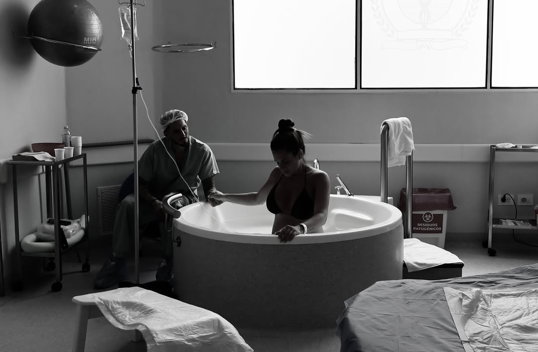 El parto de Cami Homs | Fuente: Instagram/camihoms