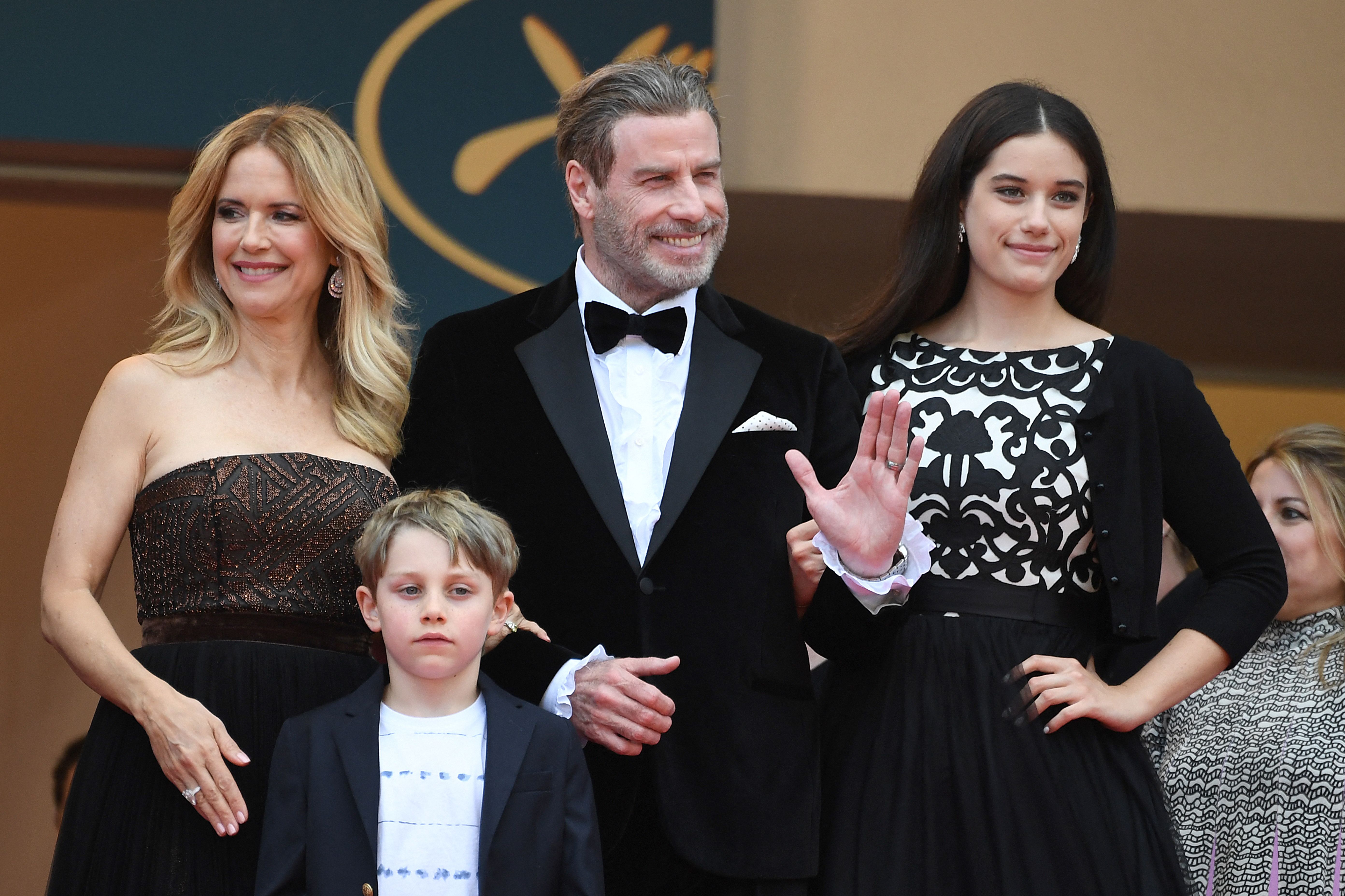 Kelly Preston, John Travolta, Ella Bleu Travolta y Benjamin Travolta en la proyección de "Solo: A Star Wars Story" en Cannes, sur de Francia, el 15 de mayo de 2018 | Fuente: Getty Images