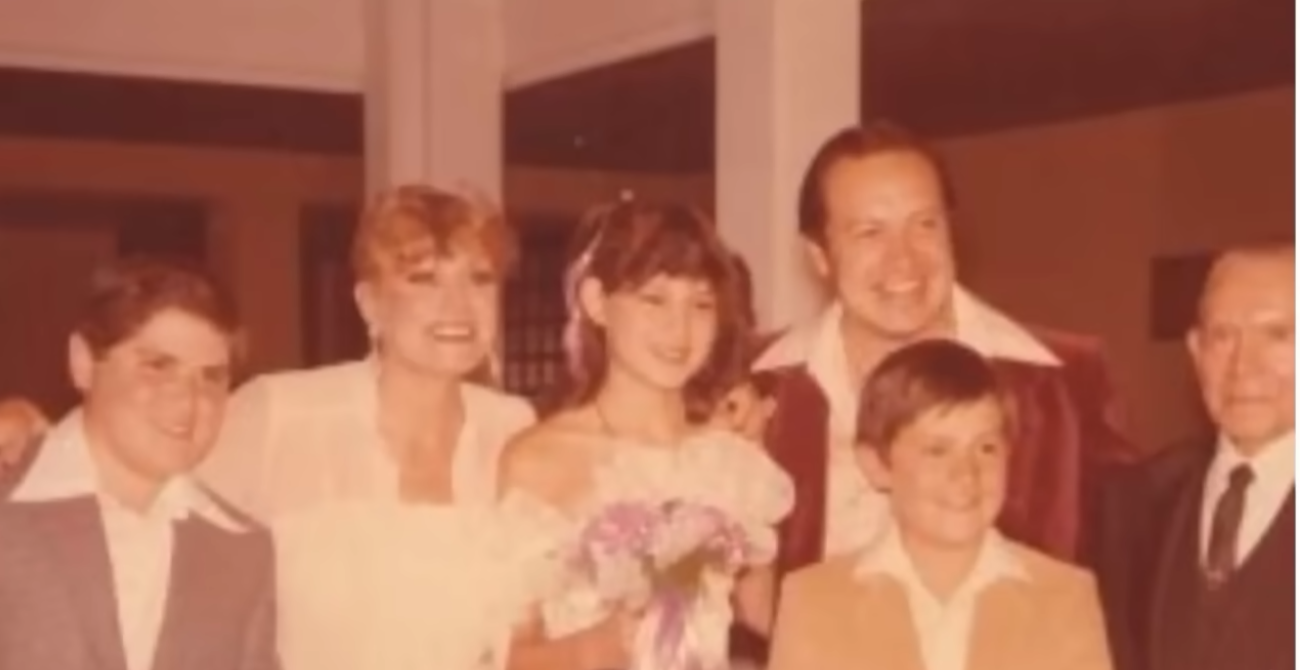 Eduardo Manzano y su familia | Fuente: YouTube/tutorialesgerberin