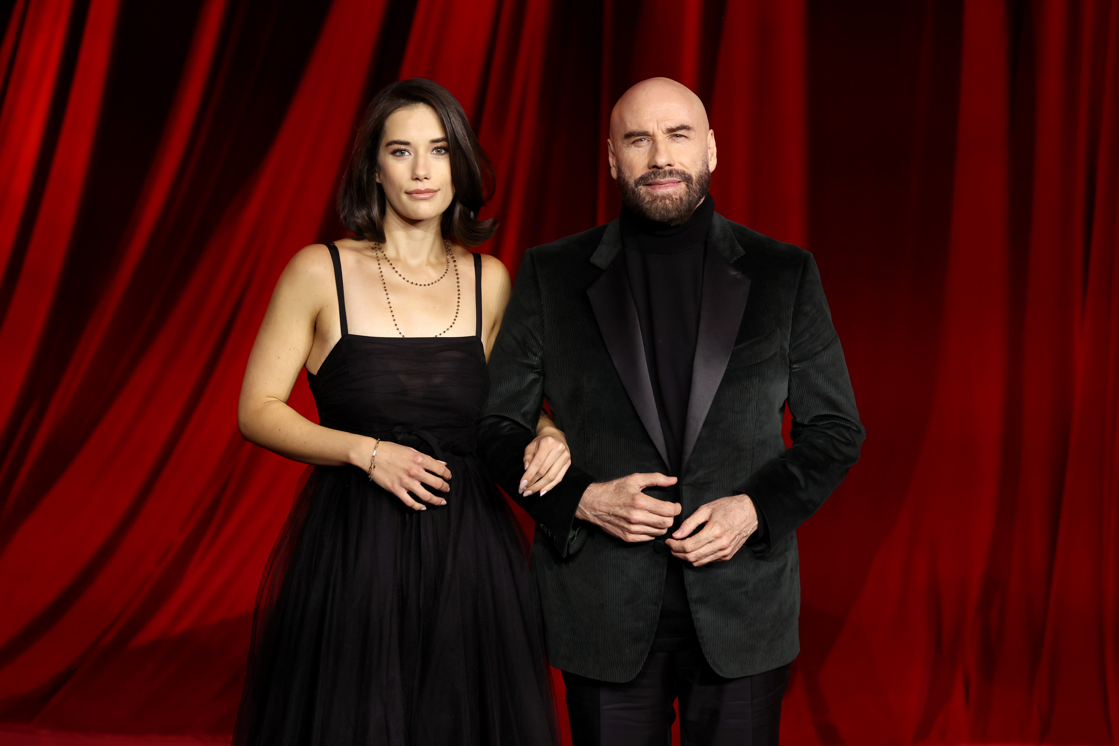 Ella Bleu y John Travolta en la Cuarta Gala Anual del Museo de la Academia el 19 de octubre de 2024, en Los Ángeles, California | Fuente: Getty Images