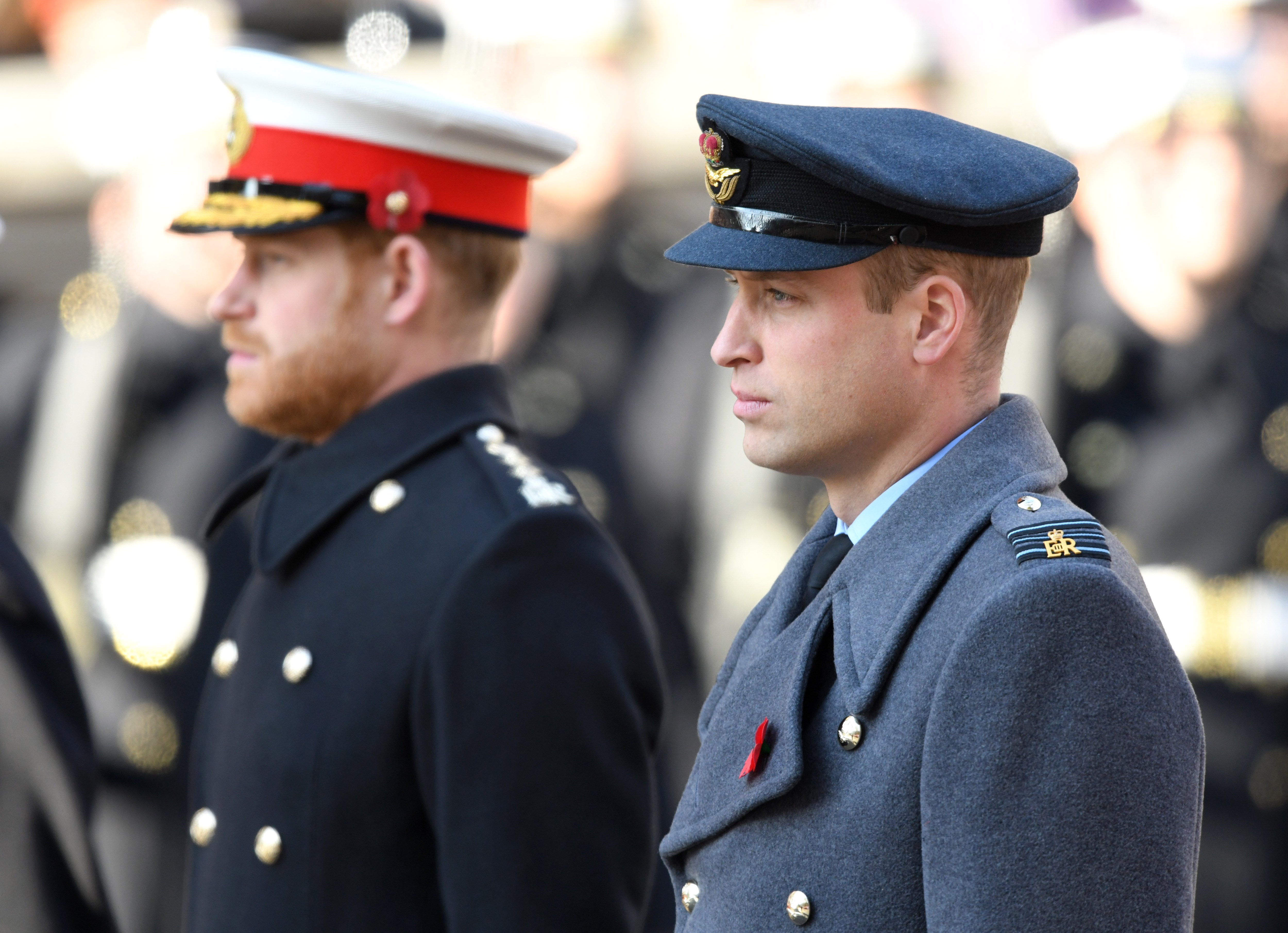 El príncipe Harry y el príncipe William en el memorial anual del Remembrance Sunday en The Cenotaph, el 10 de noviembre de 2019 en Londres, Inglaterra. | Foto: Getty Images