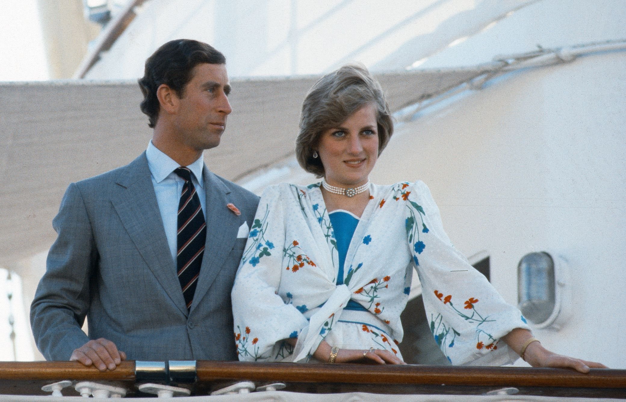 Príncipe Charles y princesa Diana en agosto de 1981 en Gibraltar. | Foto: Getty Images