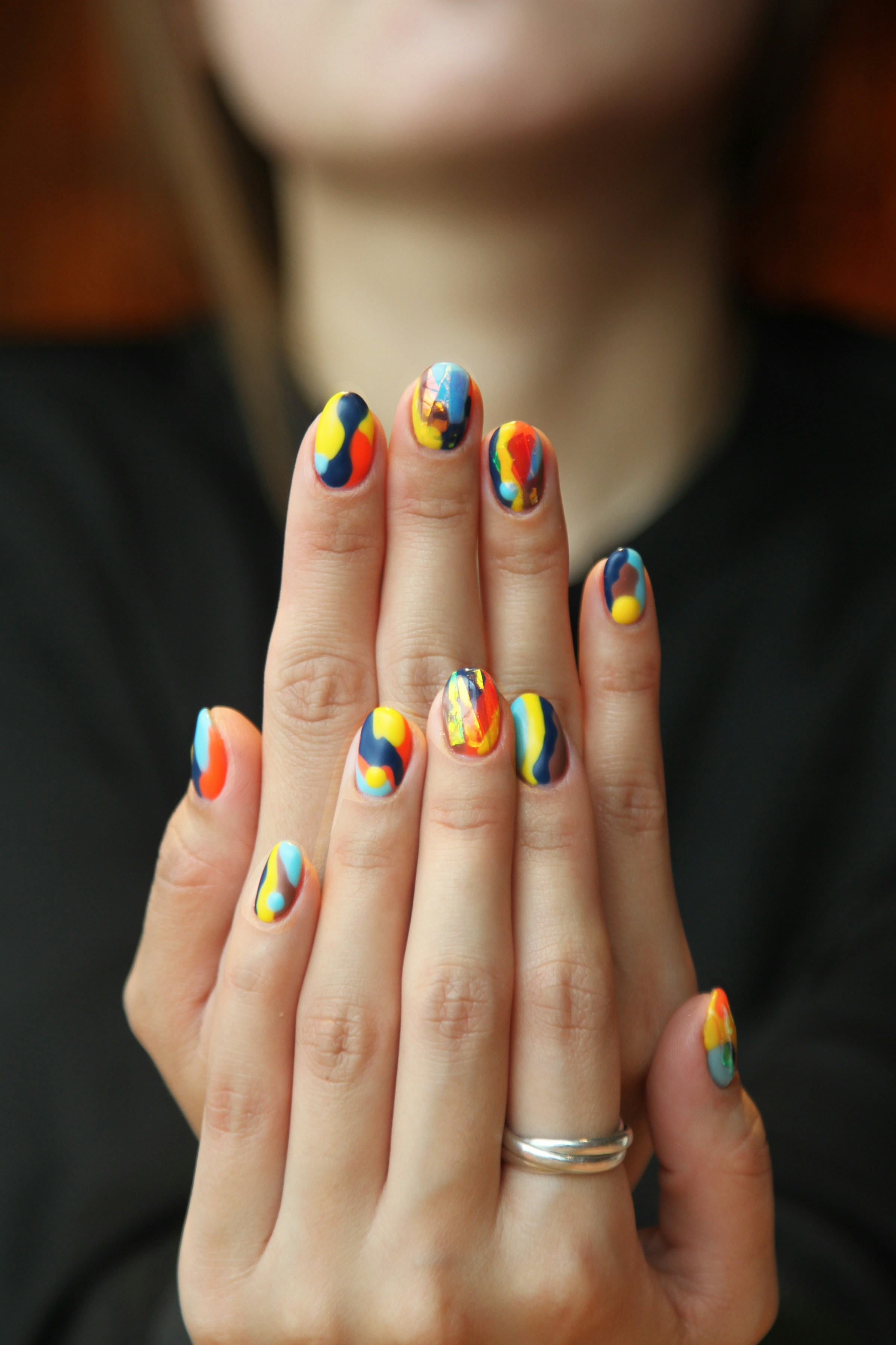 Un divertido diseño de uñas | Foto: Unsplash