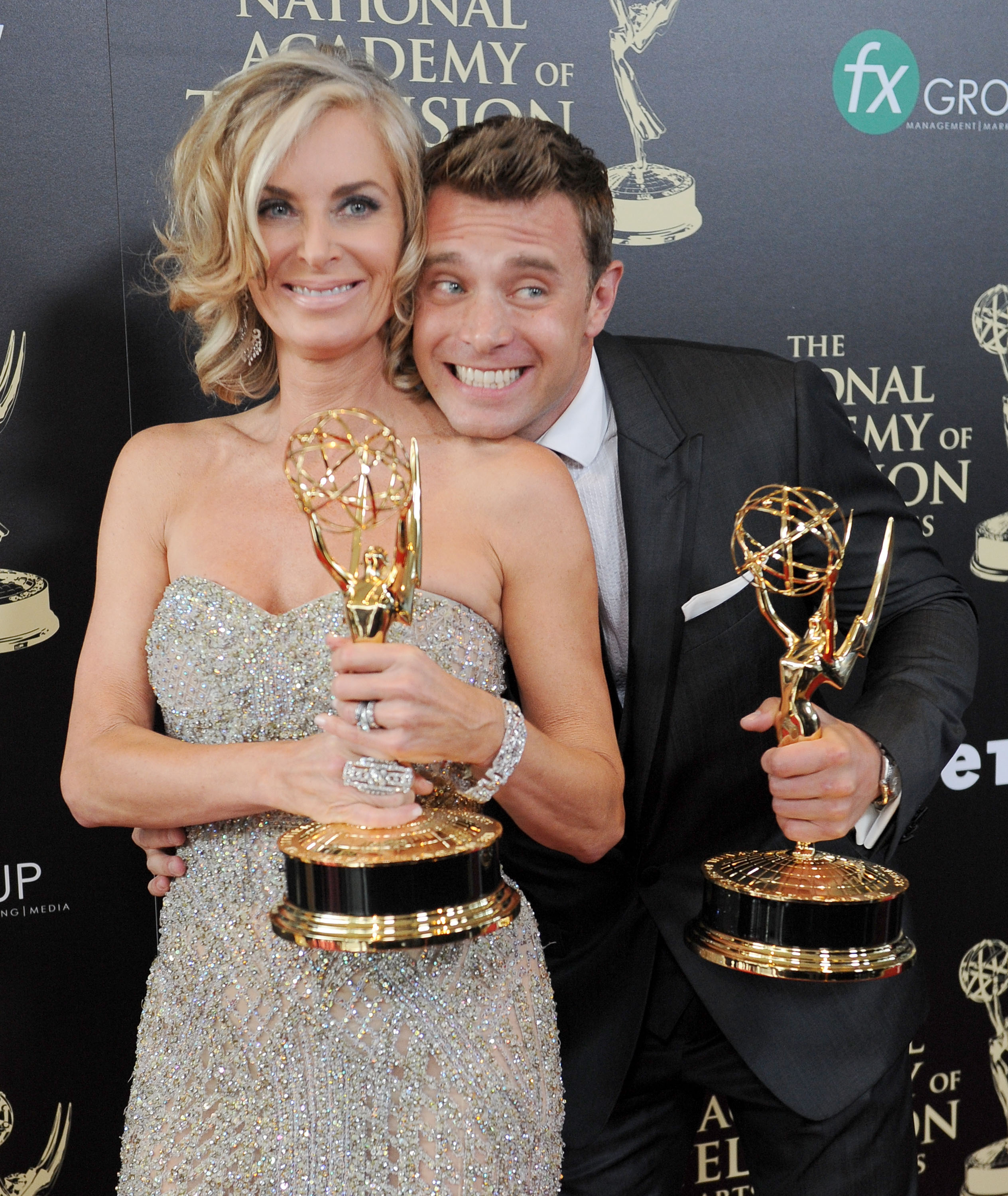 Eileen Davidson y Billy Miller en la 41ª edición de los Premios Daytime Emmy en Beverly Hills, 2014. | Foto: Getty Images