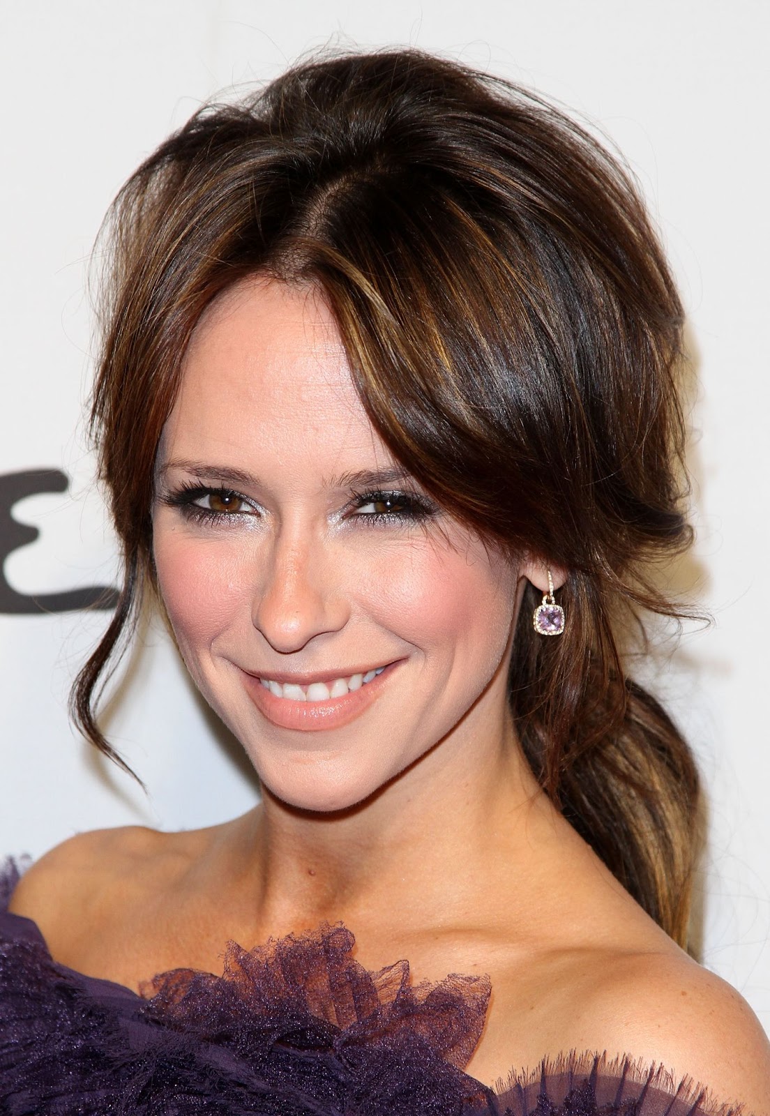 Jennifer Love Hewitt en la gala benéfica de Oceana en Esquire House LA el 13 de noviembre de 2010, en Los Ángeles, California | Fuente: Getty Images