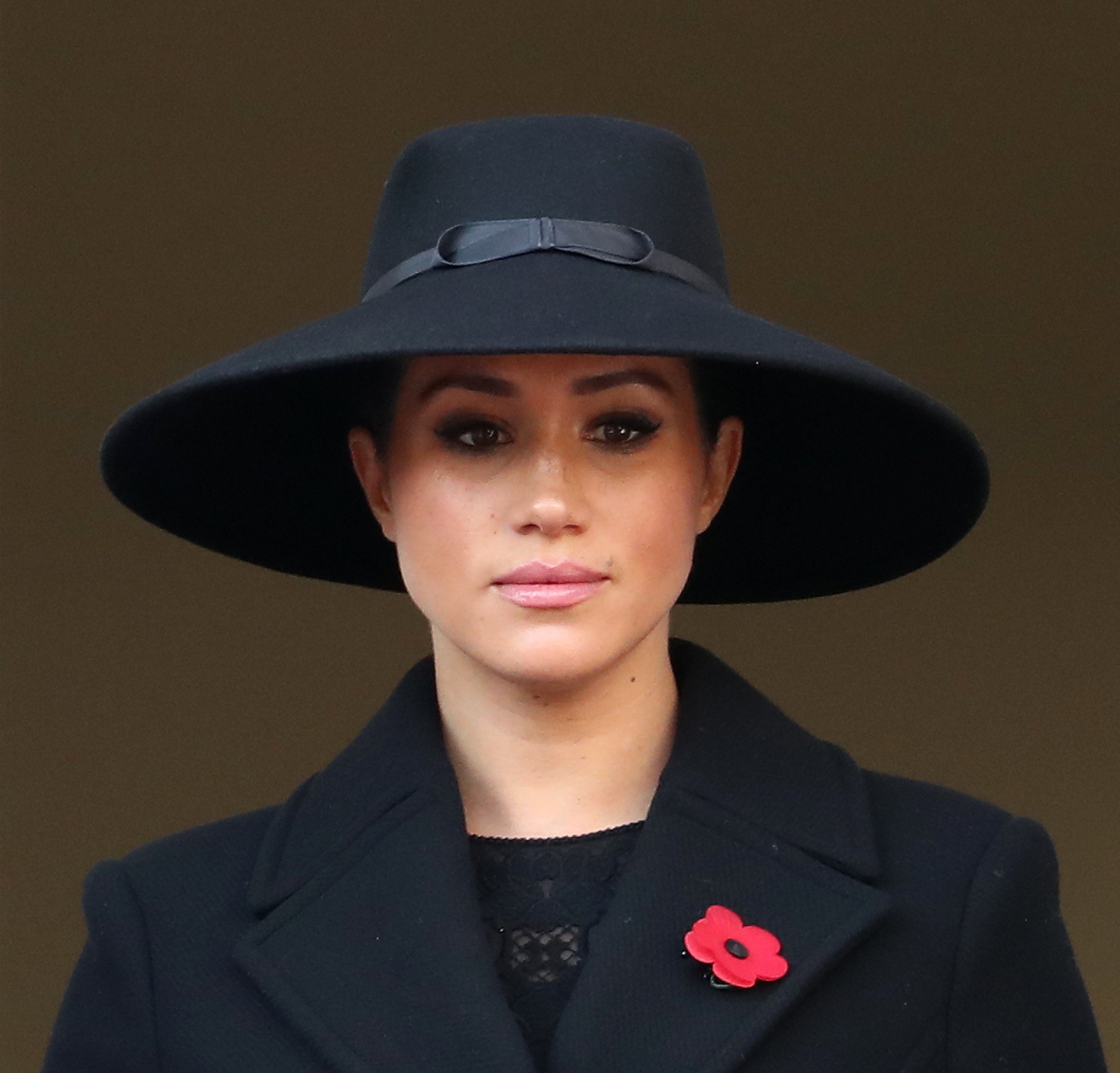 Meghan Markle asiste al memorial anual del domingo del recuerdo en The Cenotaph el 10 de noviembre de 2019 en Londres, Inglaterra .┃Foto: Getty Images