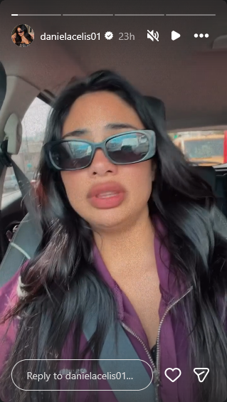 Daniela Celis contando el incómodo momento que pasó en la vía pública tras sufrir un inesperado problema en su camioneta | Fuente: Instagram Stories/danielacelis01