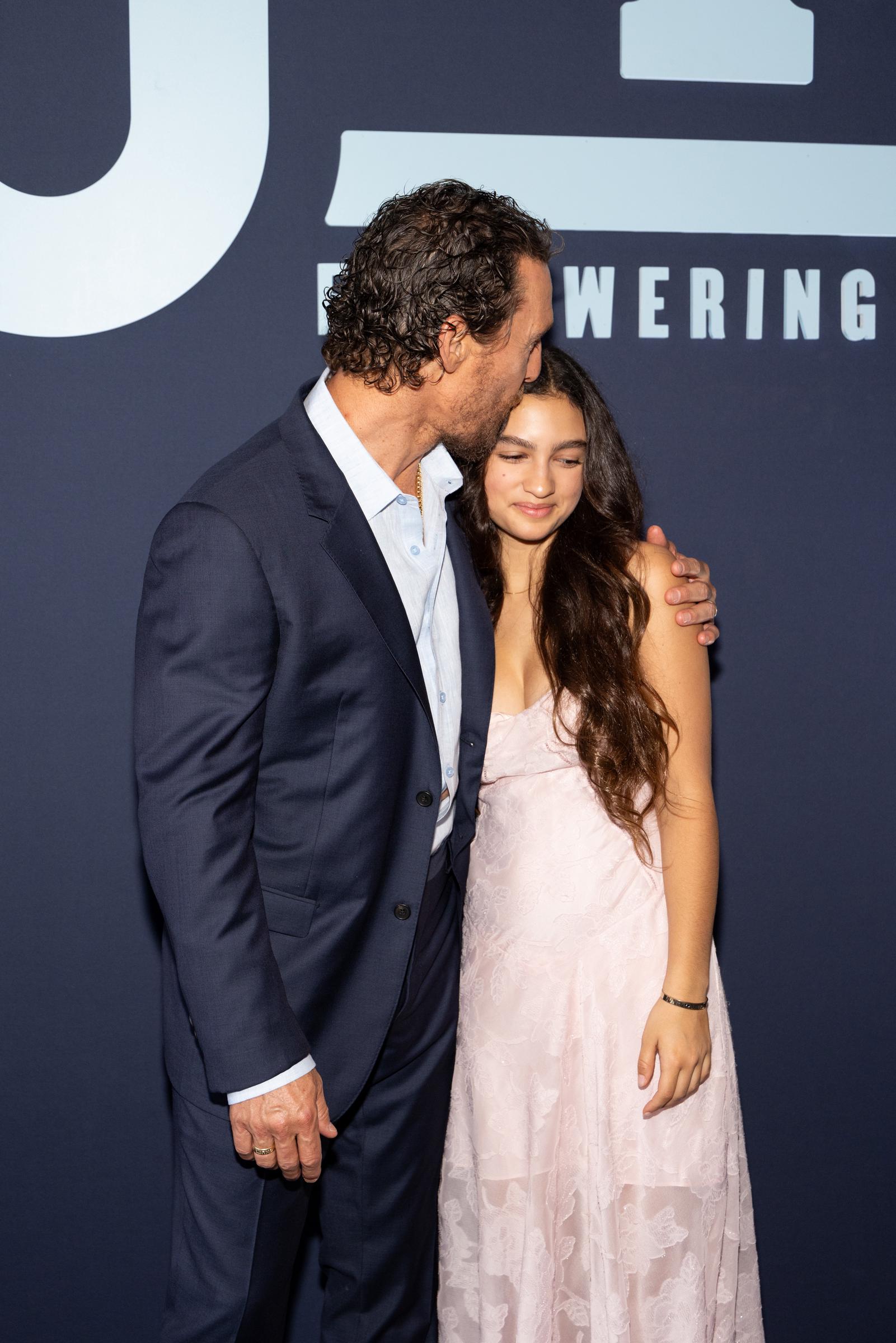 Matthew y Vida McConaughey asisten a la 12ª Gala Anual Mack, Jack & McConaughey en ACL Live en Austin, Texas, el 25 de abril de 2024 | Fuente: Getty Images