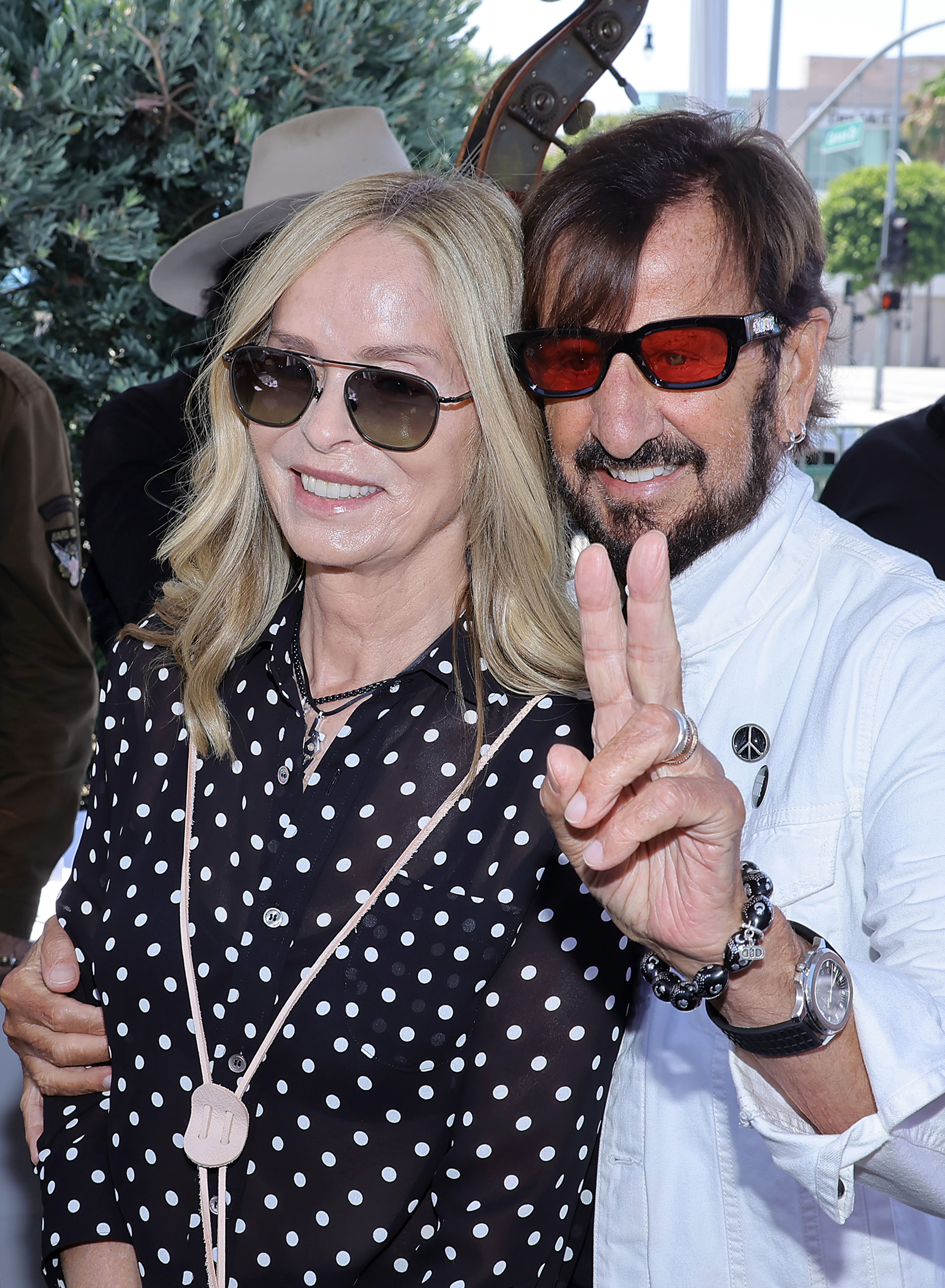 Barbara Bach y Ringo Starr en la celebración de su cumpleaños Peace &amp; Love el 7 de julio de 2024, en Beverly Hills, California | Fuente: Getty Images