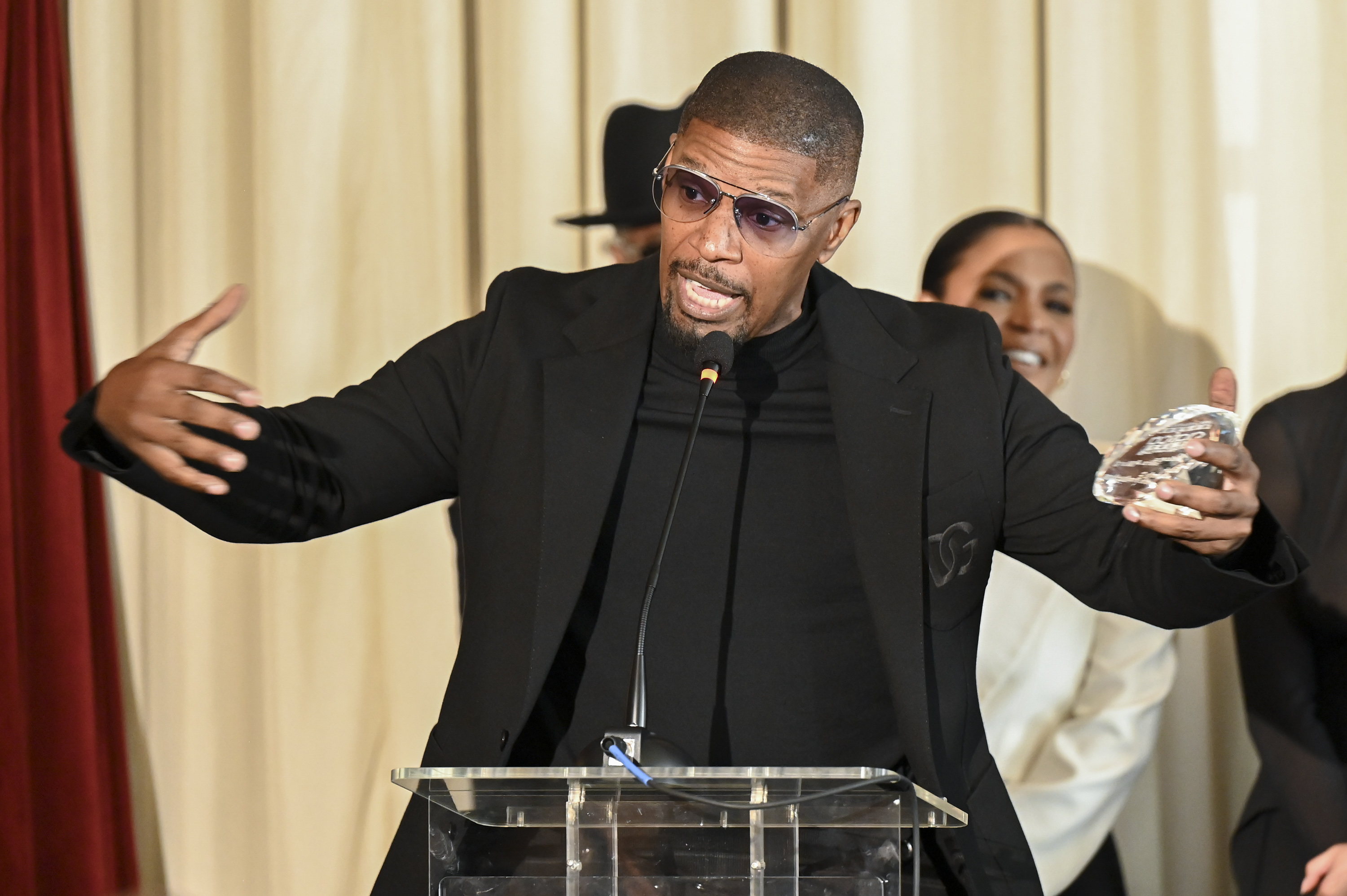 Jamie Foxx en el Almuerzo de Honor por los Logros Especiales de la AAFCA en Los Ángeles, California, el 3 de marzo de 2024 | Foto: Getty Images