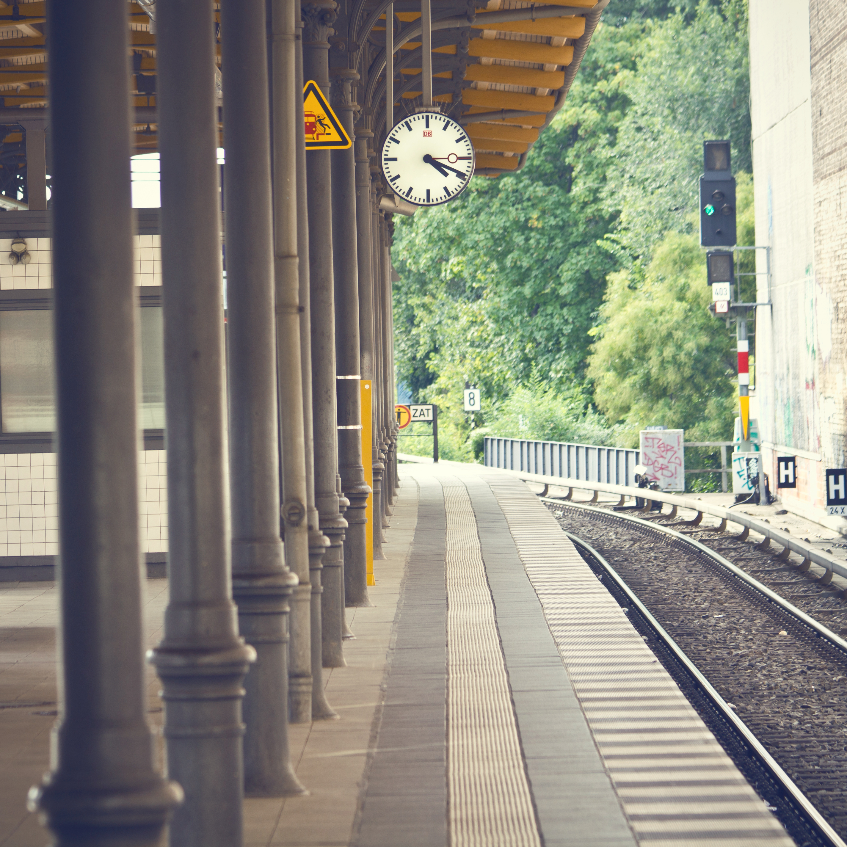 Fondo de estación de tren | Fuente: Shutterstock