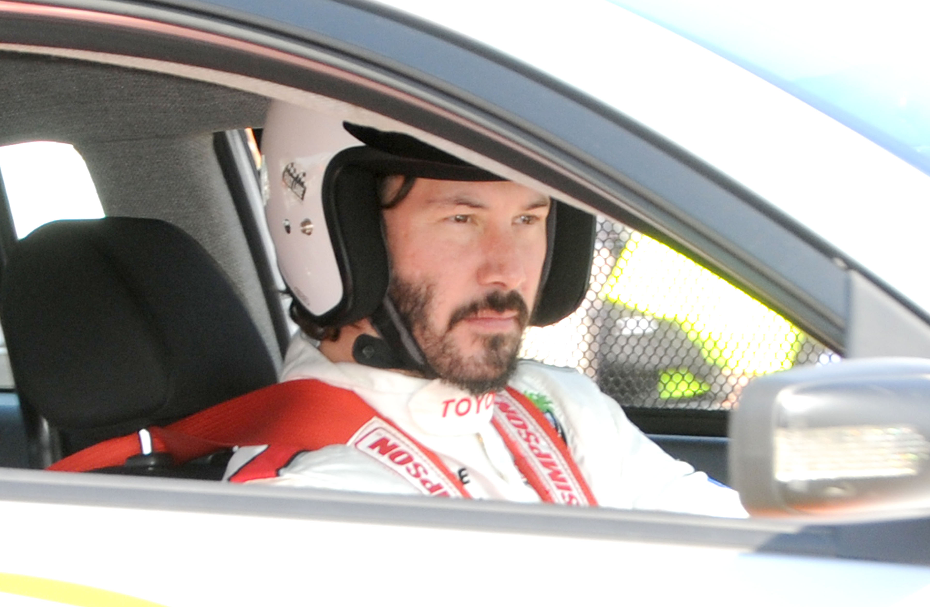 Keanu Reeves en el Gran Premio Toyota de Long Beach en California, el 16 de abril de 2010 | Fuente: Getty Images