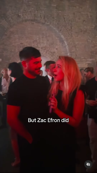 Zac Efron y Jessica Matarrelli hablando en la Gala Venezia, publicado el 2 de septiembre de 2024 | Fuente: Instagram/seriallyblonde