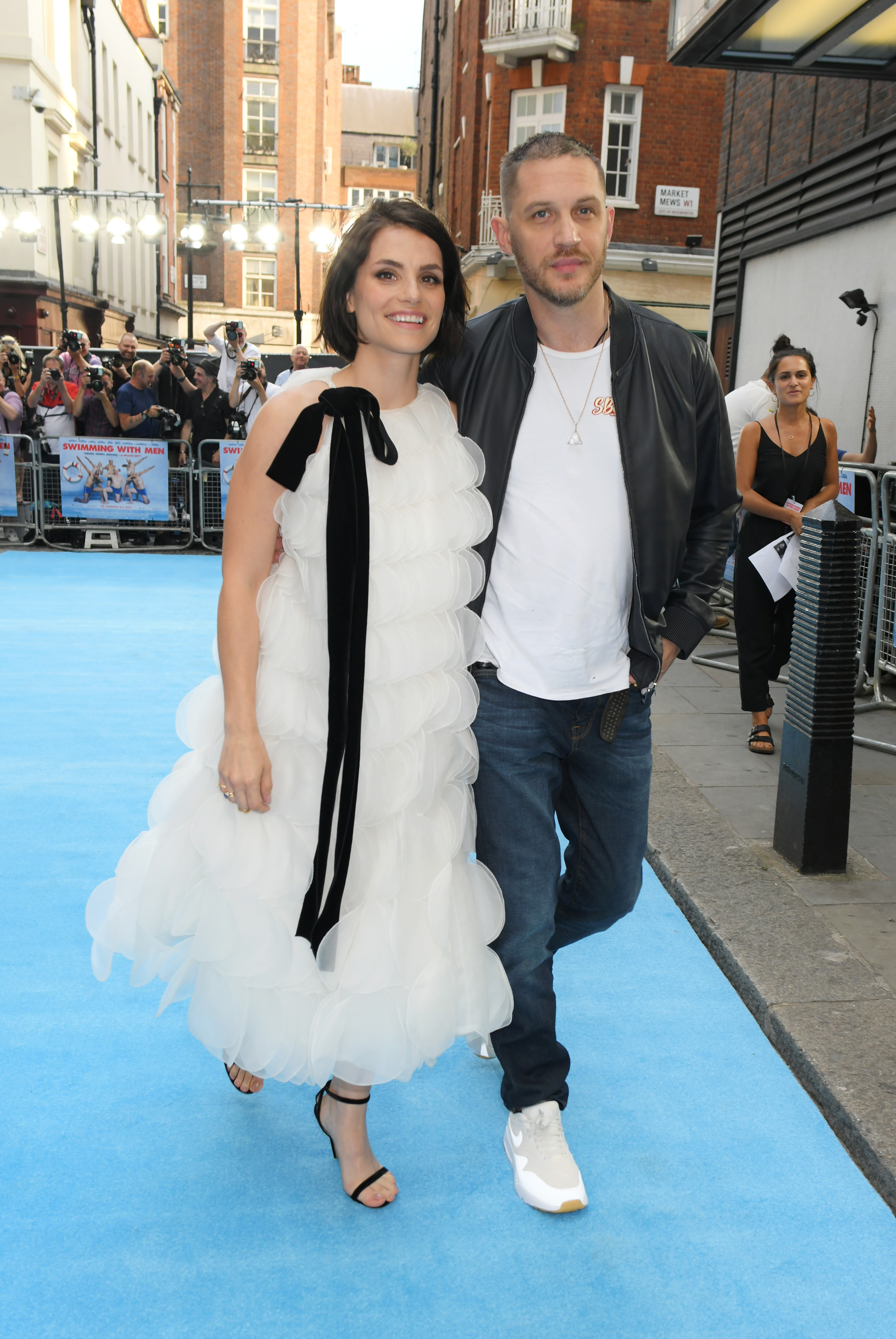 Tom Hardy y Charlotte Riley el 4 de julio de 2018 en Londres, Inglaterra | Fuente: Getty Images