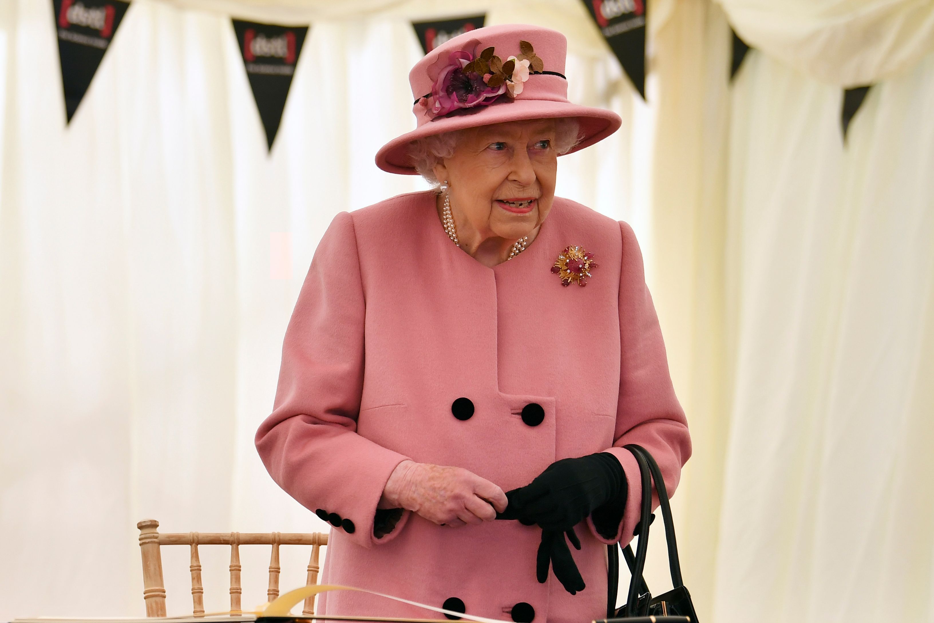 La reina Elizabeth II el 15 de octubre de 2020. | Foto: Getty Images