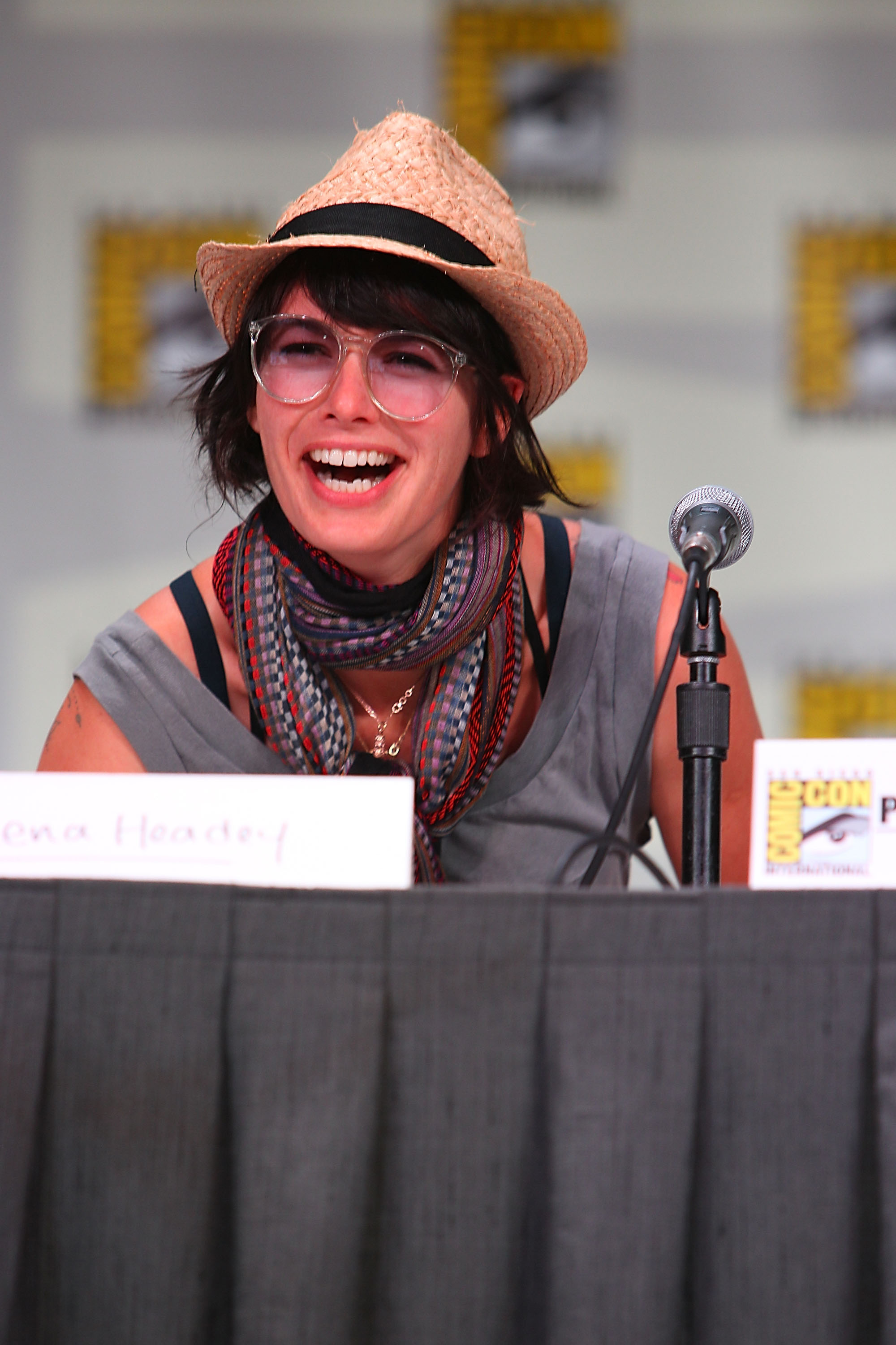 Lena Headey asiste al panel de "Game of Thrones" en el Día 1 de la Comic-Con Internacional 2011 el 21 de julio de 201,1 en San Diego, California | Fuente: Getty Images