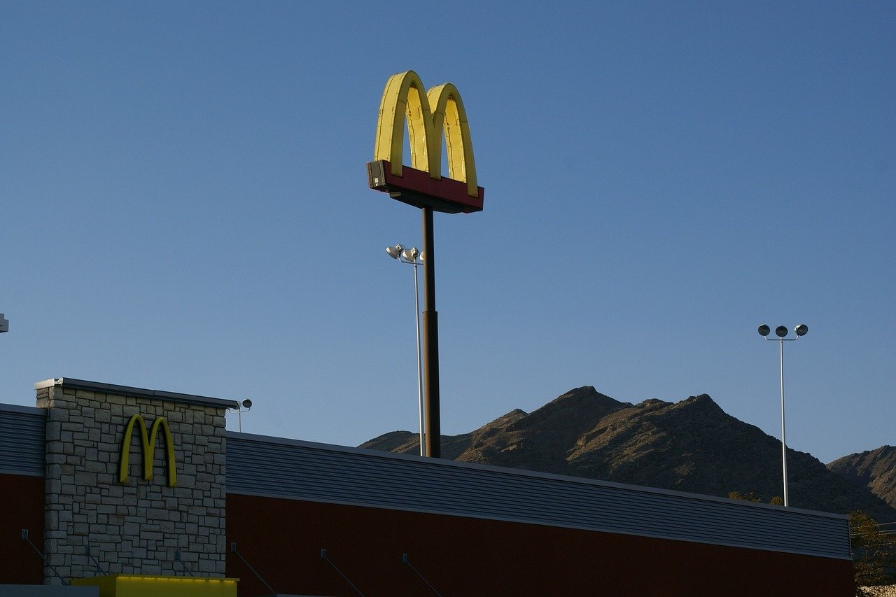 Local de comidas rápidas McDonald's. | Foto: Pixabay