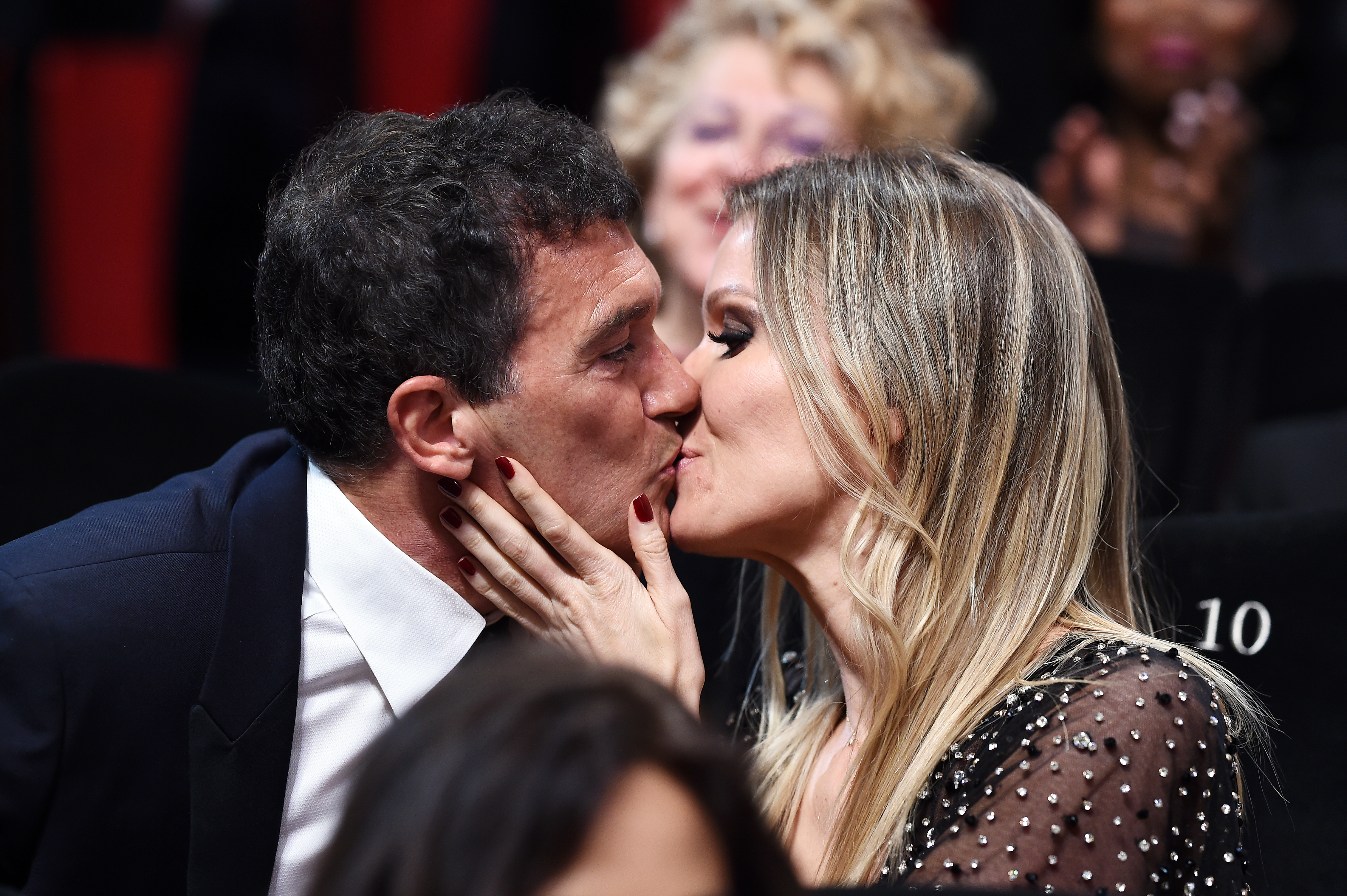 Antonio Banderas y Nicole Kimpel en la 72ª edición del Festival de Cine de Cannes, el 25 de mayo de 2019. | Foto: Getty Images