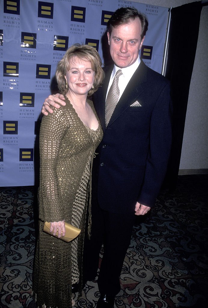 Stephen Collins y Faye Grant en 2001. | Foto: Getty Images