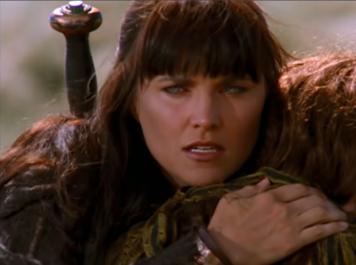 Lucy Lawless como Xena en "Xena: Warrior Princess", fechada el 6 de julio de 2021 | Fuente: @HerculesXena