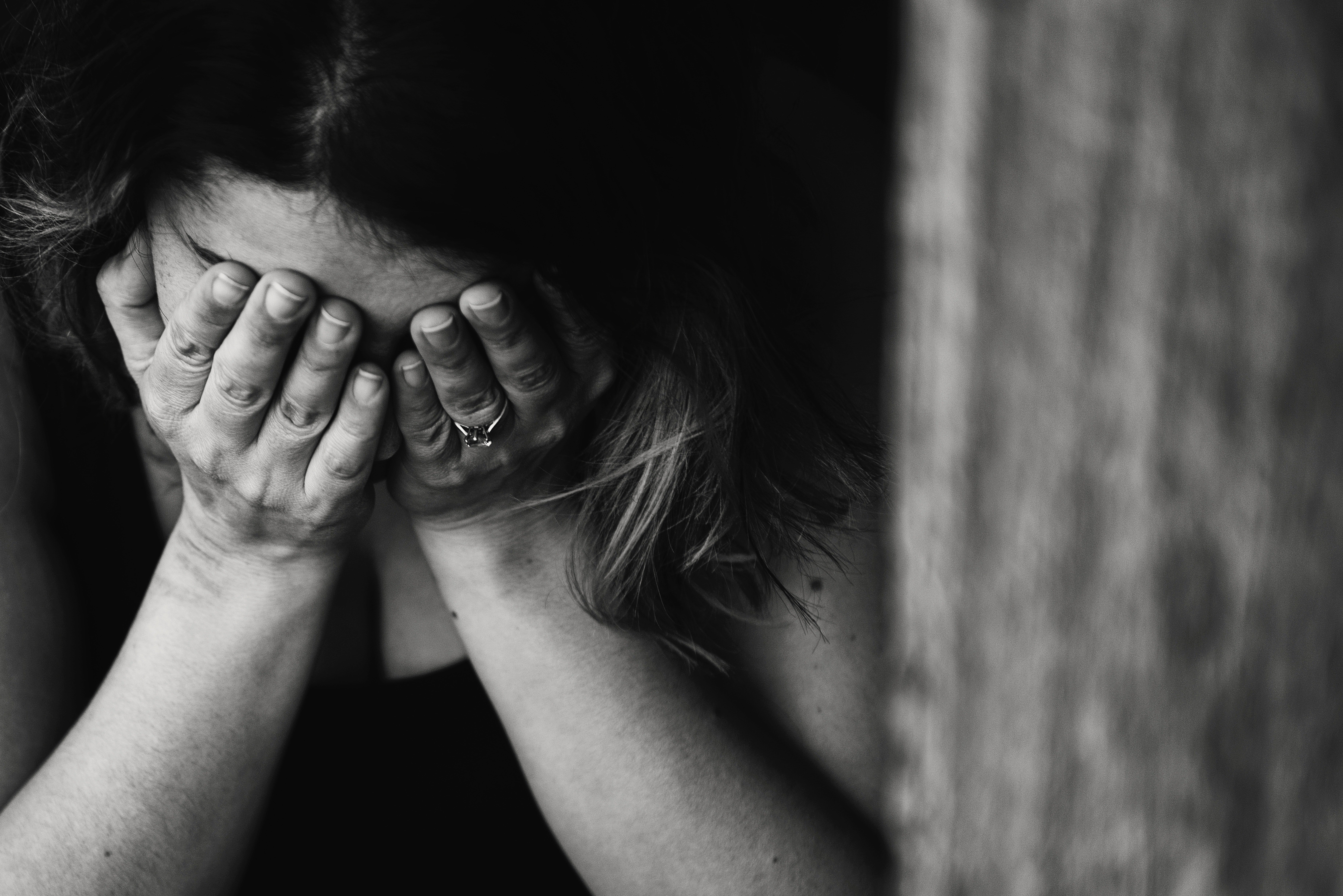 Mujer deprimida. | Foto: Pexels