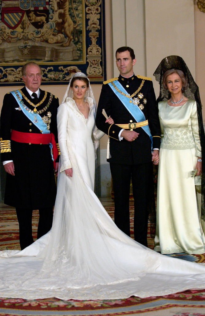Felipe de España, Letizia, Juan Carlos de España y la Reina Sofía en el Palacio Real. I Foto: Getty Images
