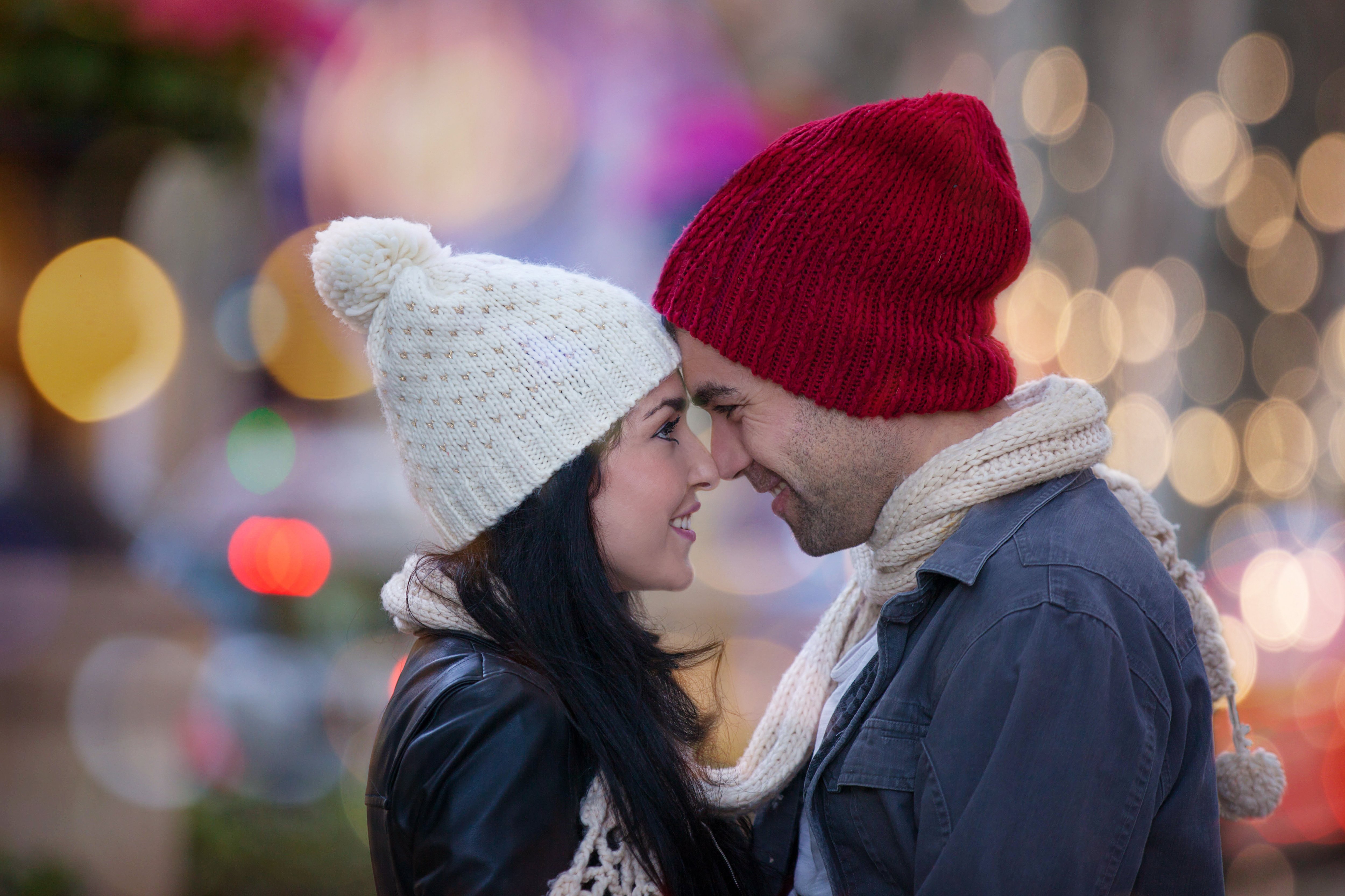 Joven pareja de novios. | Foto: Shutterstock