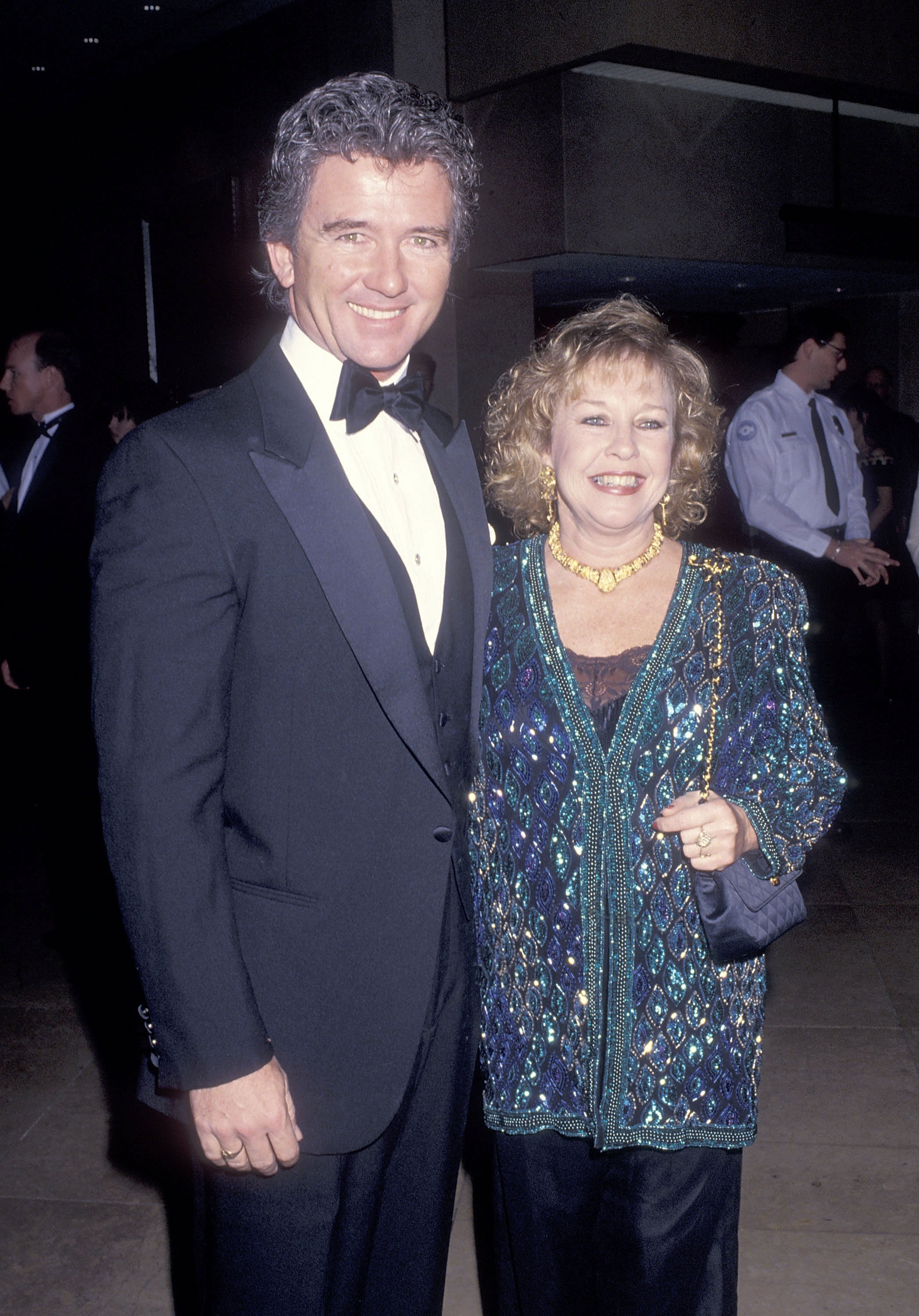 Patrick Duffy y Carlyn Rosser hacia 1992 en Beverly Hills, California | Fuente: Getty Images