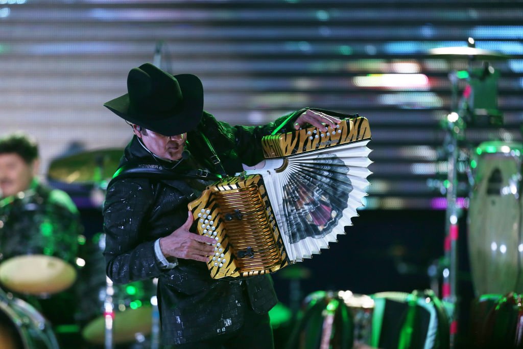 Jorge Hernández, se presenta en vivo durante un show en el marco de la gira “USA Tour 2019”.| Fuente: Getty Images