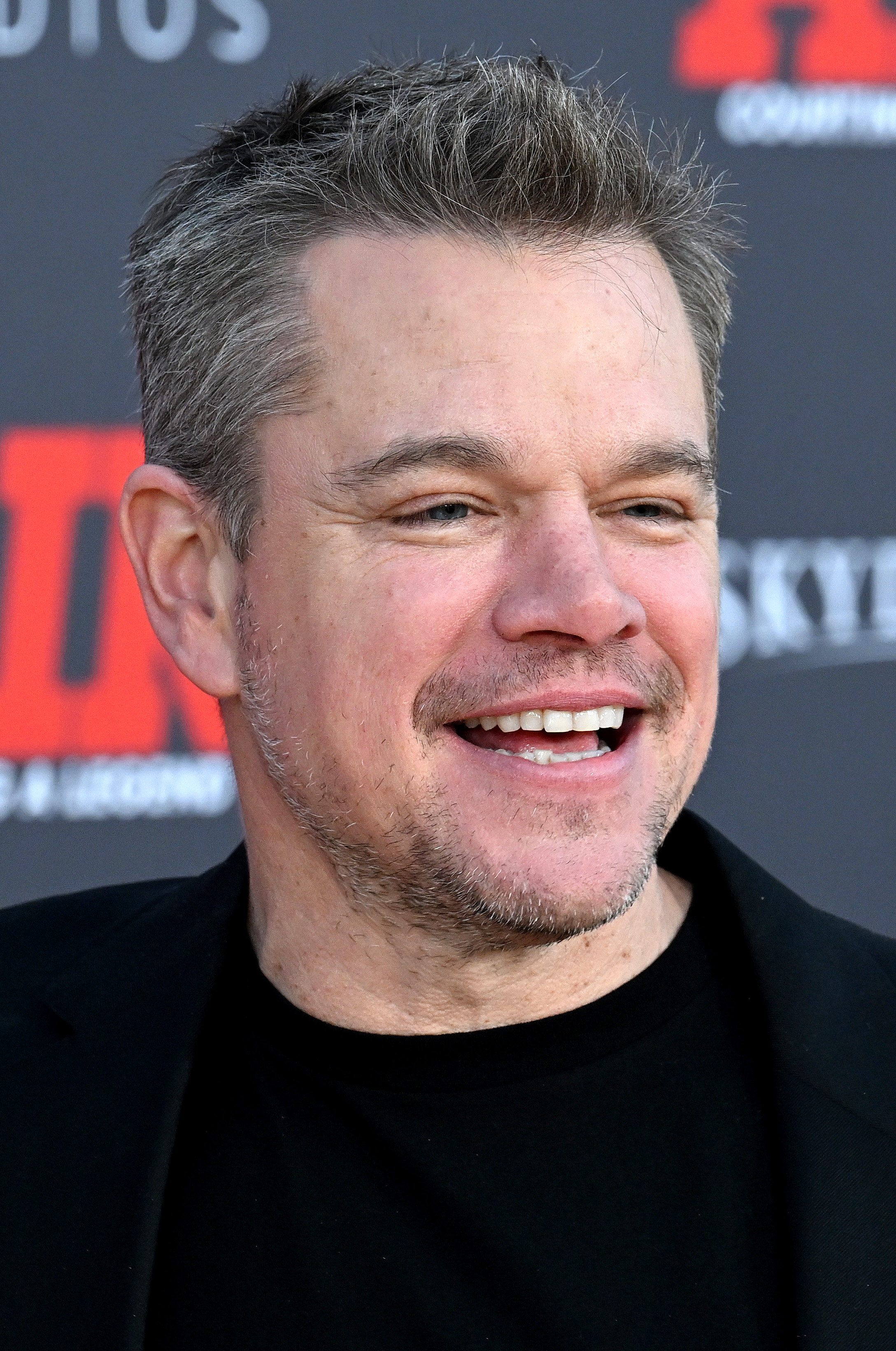 Matt Damon llega al estreno mundial de "AIR" de Amazon Studios celebrado en el Regency Village Theatre, el 27 de marzo de 2023 en Los Ángeles, California. | Foto: Getty Images