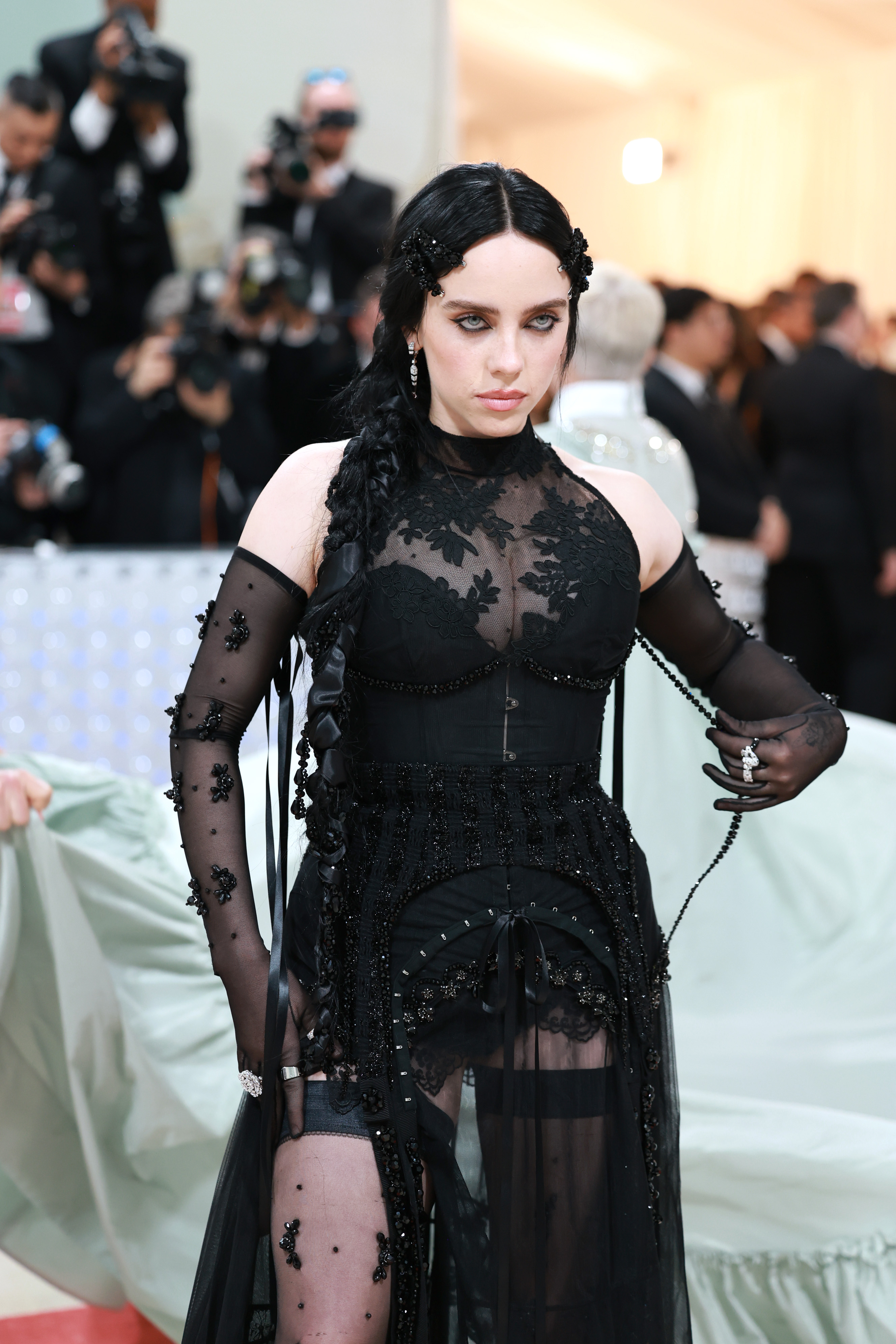 Billie Eilish asiste a la  Met Gala que celebra "Karl Lagerfeld: A Line Of Beauty" en el Museo Metropolitano de Arte de Nueva York, el 1 de mayo de 2023 | Fuente: Getty Images