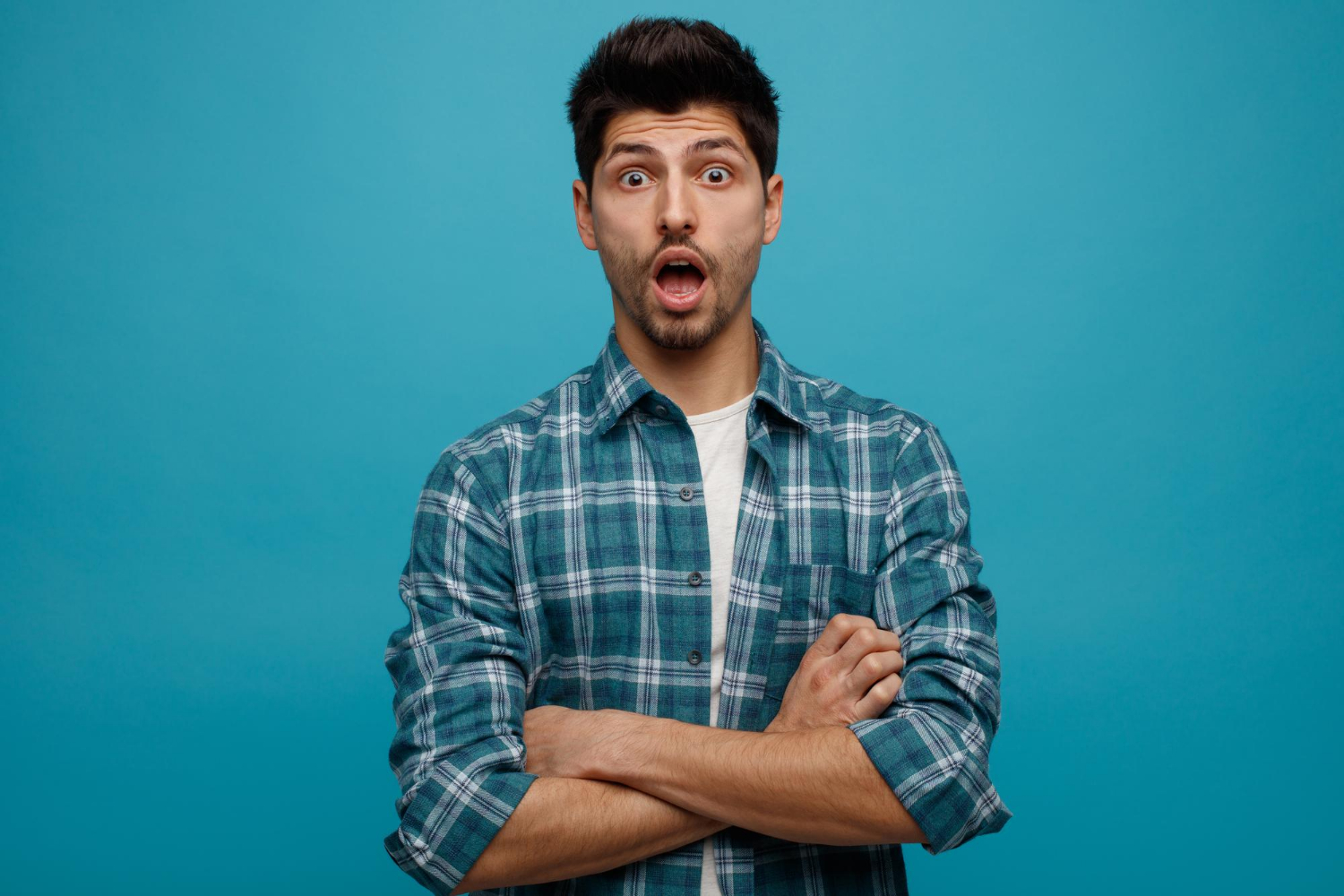 Un hombre asustado | Fuente: Freepik