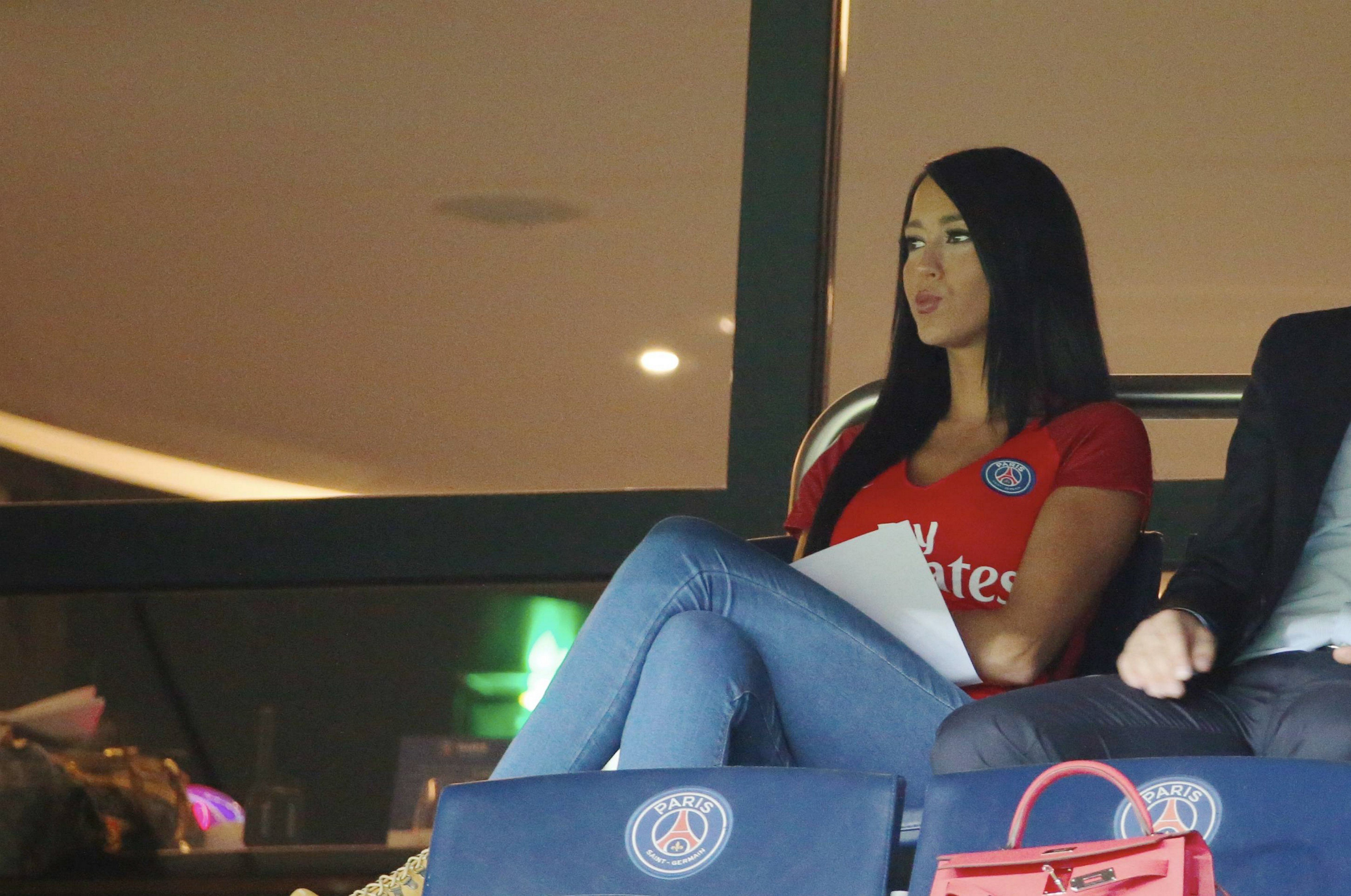 Aurah Ruiz en partido de la Liga 1 de Francia entre el Paris Saint-Germain y el AS Saint-Etienne, en Parc des Prices, París, Francia, en septiembre de 2016 || Fuente: Getty Images