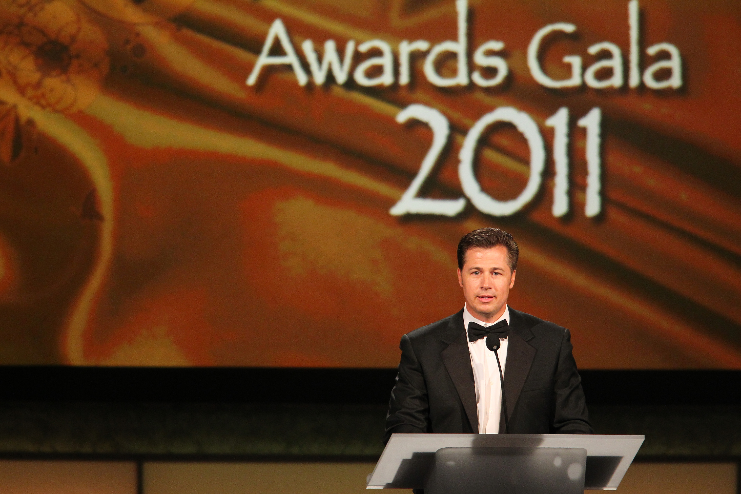 Doug Pitt asiste a la gala de los premios So The World May Hear de la Fundación Starkey Hearing el 24 de julio de 2011 | Fuente: Getty Images