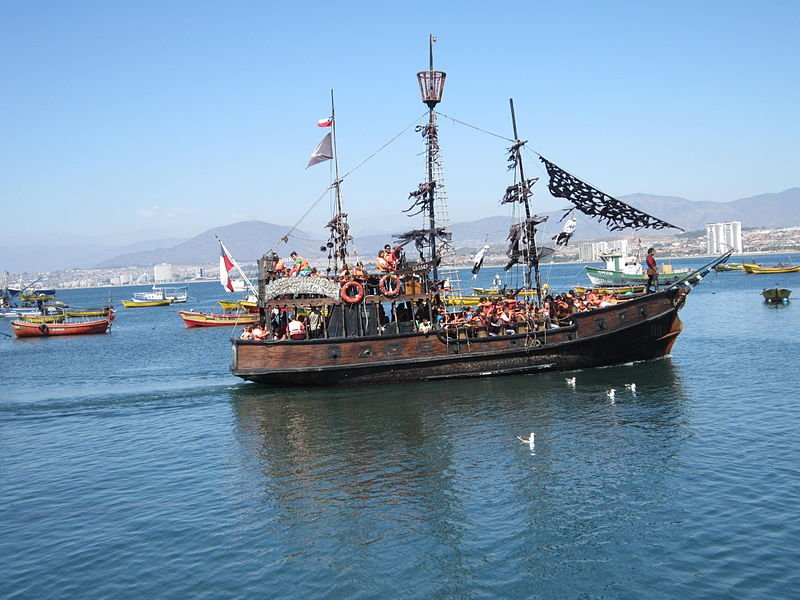 Barco pirata para turistas. | Foto: Wikipedia