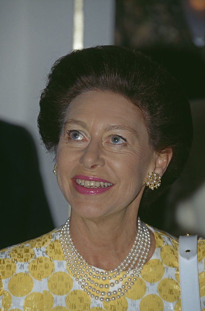 La princesa Margarita, condesa de Snowdon, en 10 Downing Street, Londres, durante una visita oficial de Nelson Mandela, 4 de julio de 1990. | Foto: Getty Images