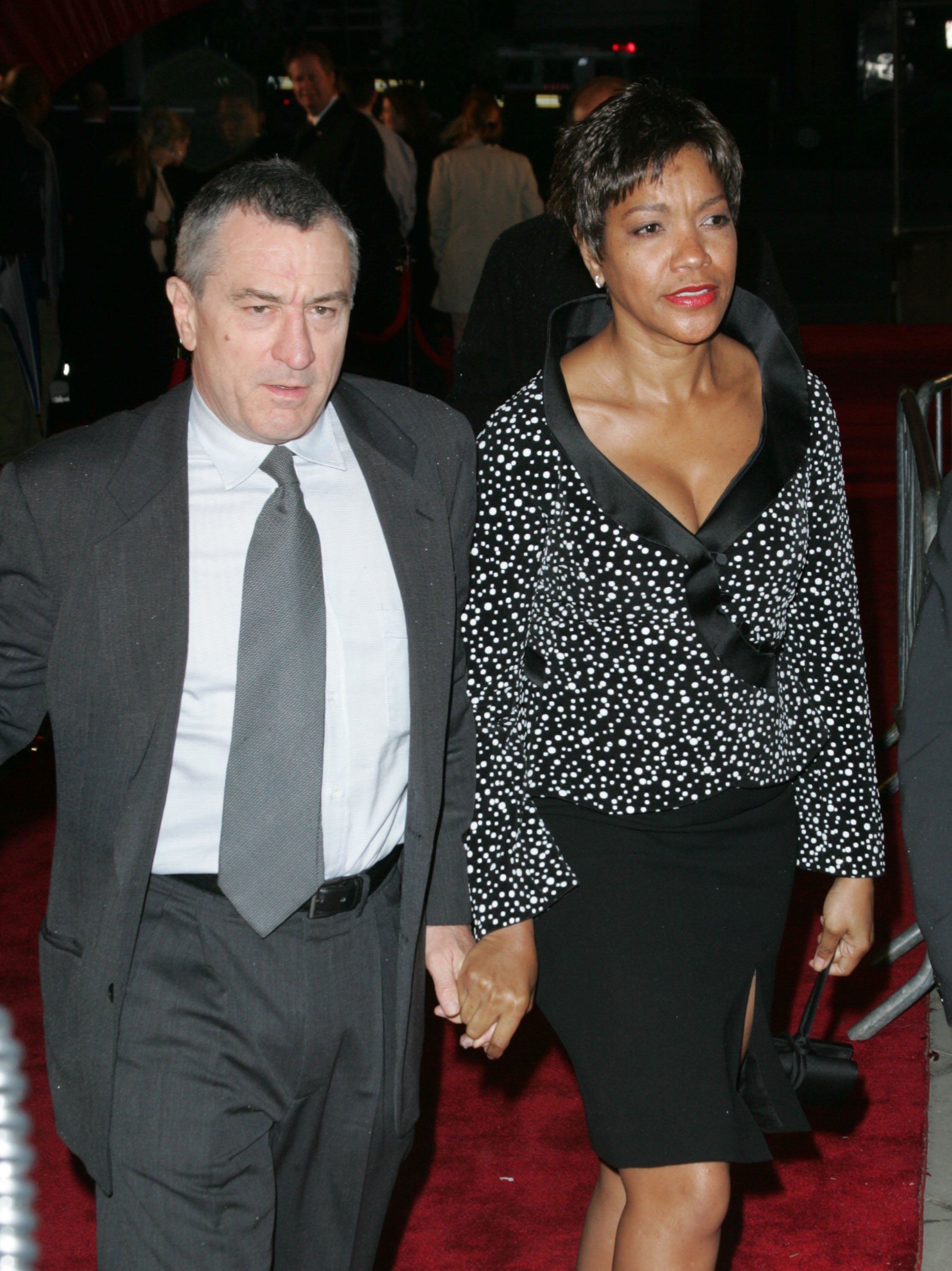 Robert De Niro y Grace Hightower durante la tercera edición del Festival de Cine de Tribeca - Estreno de "Brotherhood" en Nueva York. | Foto: Getty Images