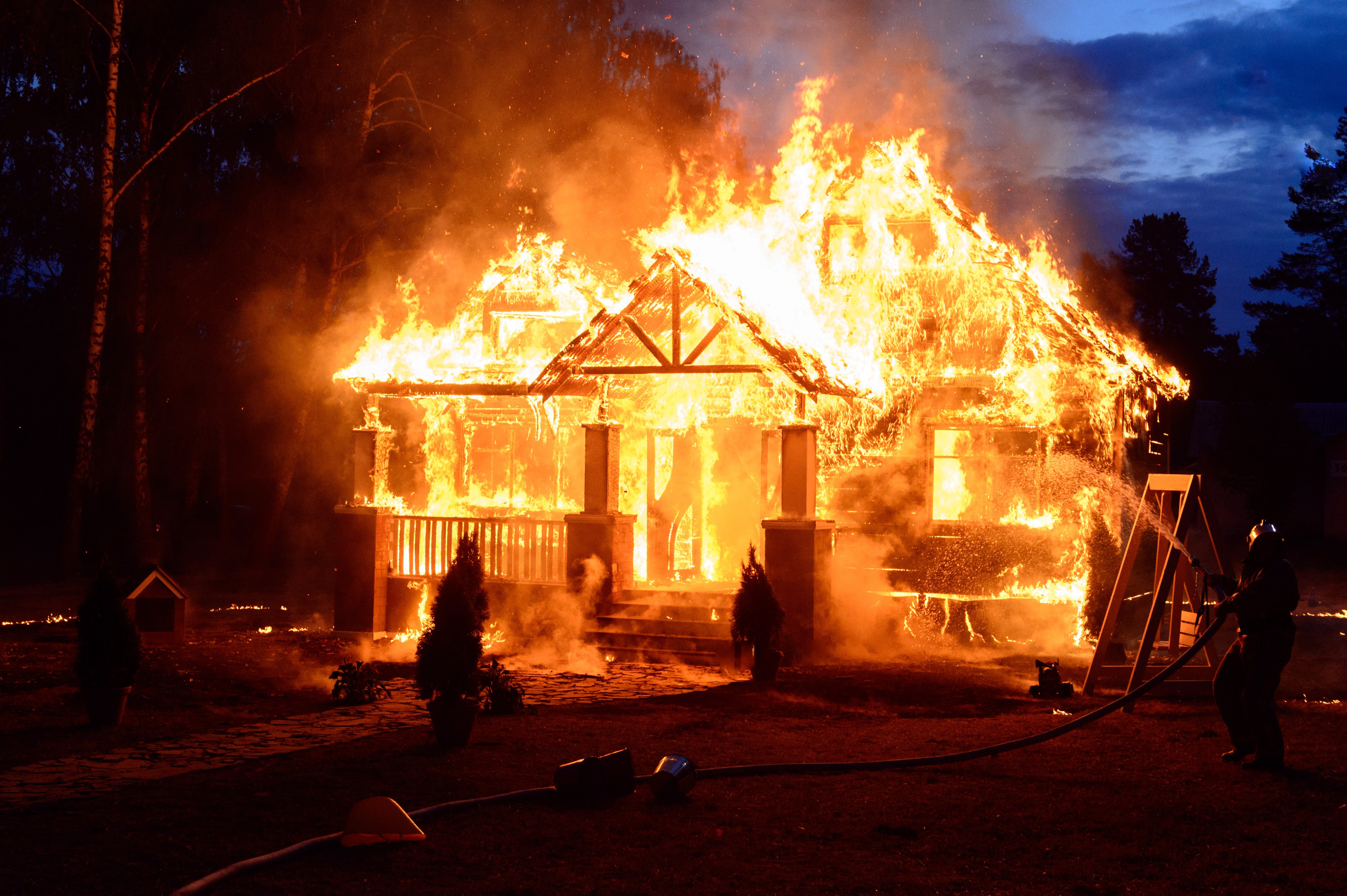 Hogar en llamas. | Foto: Shutterstock