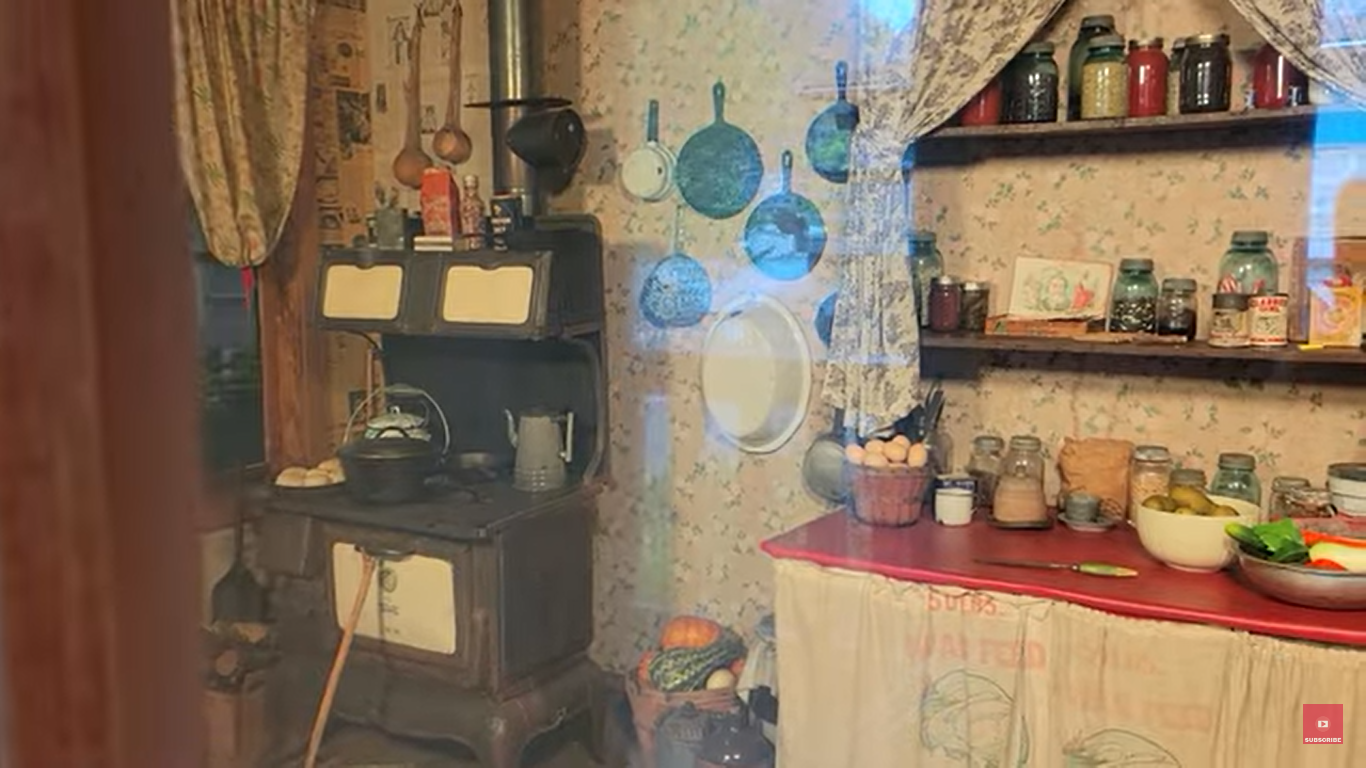 La casa de la infancia de Dolly Parton en Tennessee | Fuente: YouTube/TheSmokes