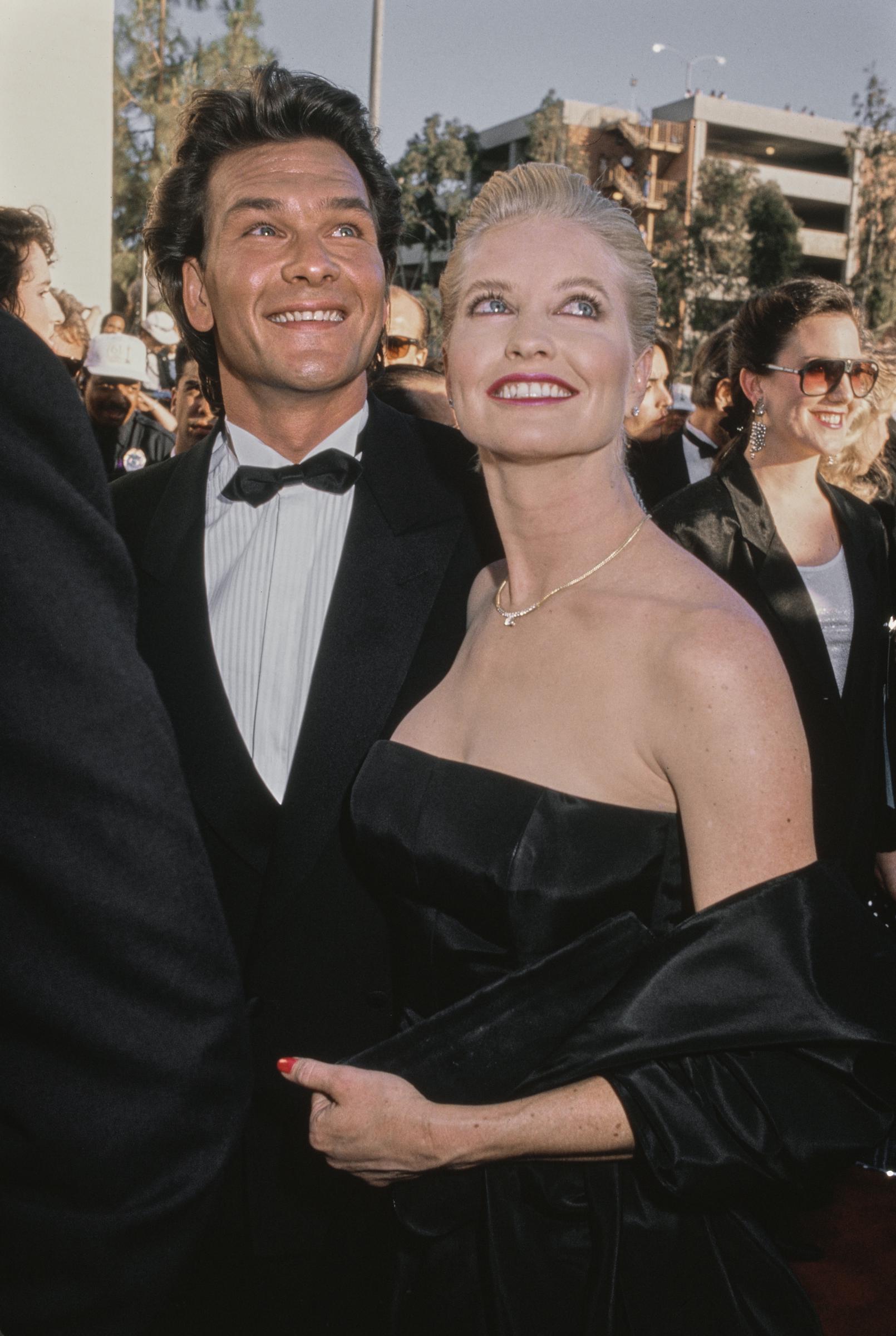 Patrick Swayze y Lisa Niemi en la 61ª edición de los Premios de la Academia en Los Ángeles, el 29 de marzo de 1989 | Fuente: Getty Images