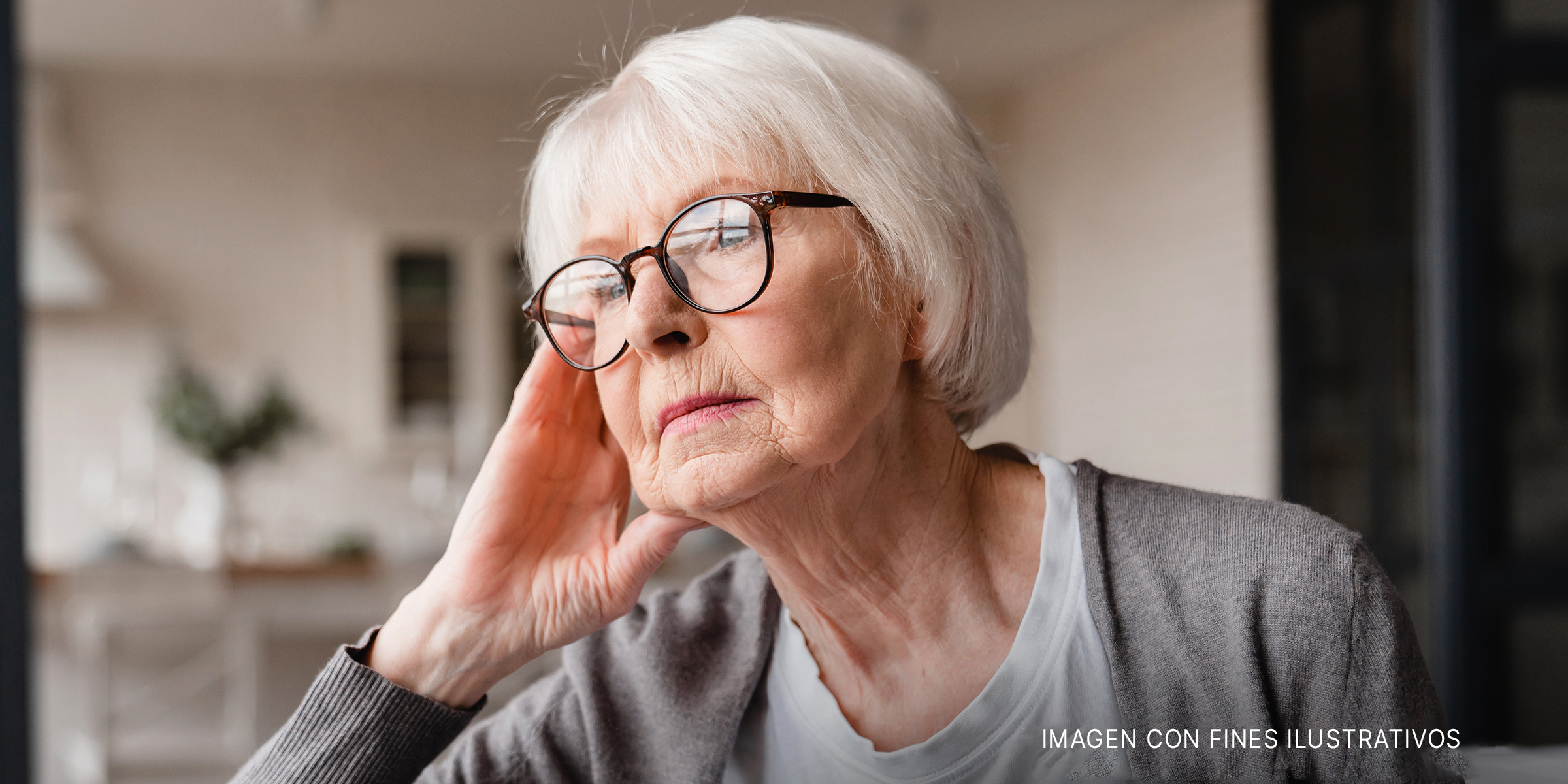 Una mujer mayor triste | Foto: Getty Images