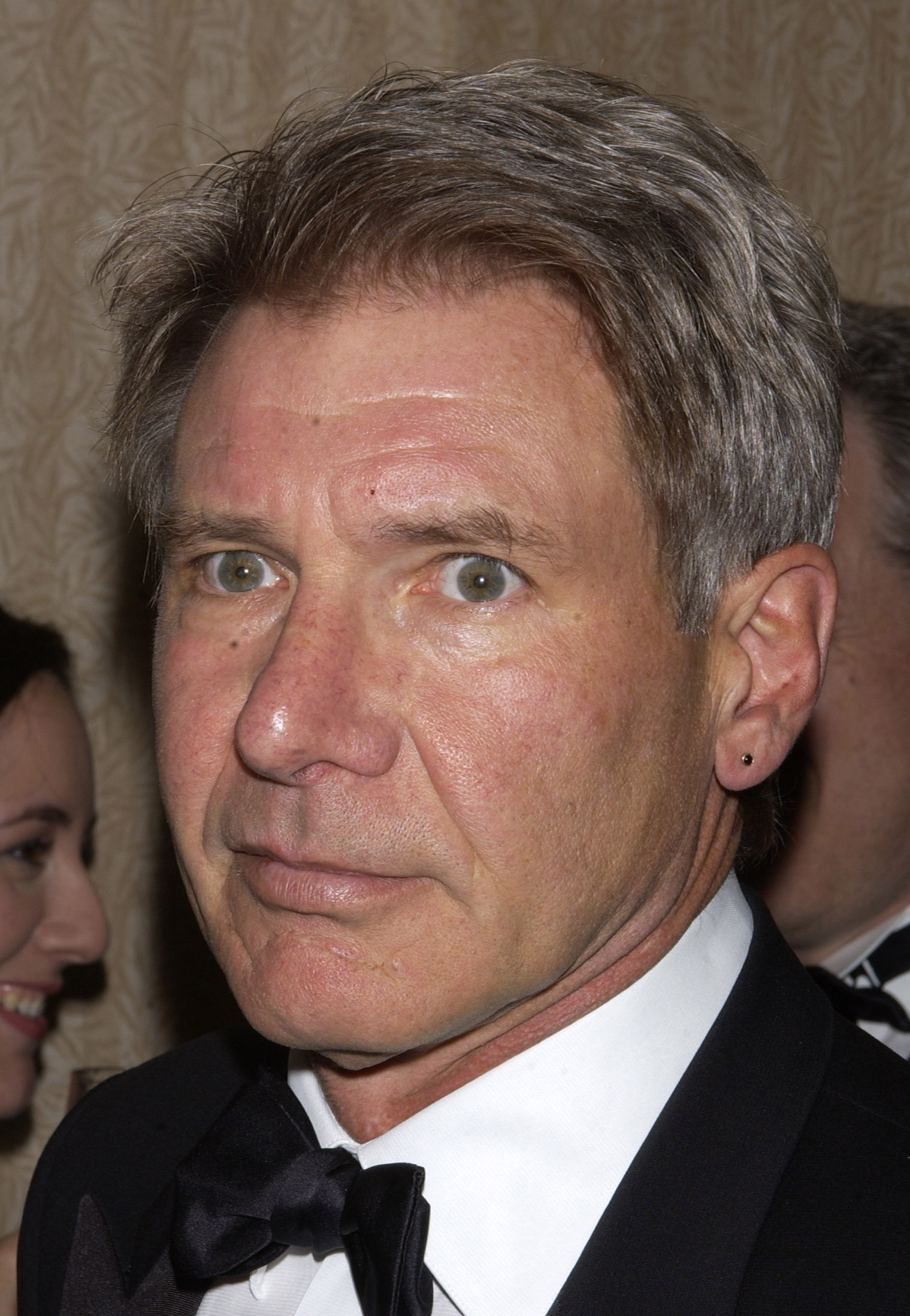 Harrison Ford asiste a una cena de corresponsales el 4 de mayo de 2002 en Washington, DC | Foto: Getty Images